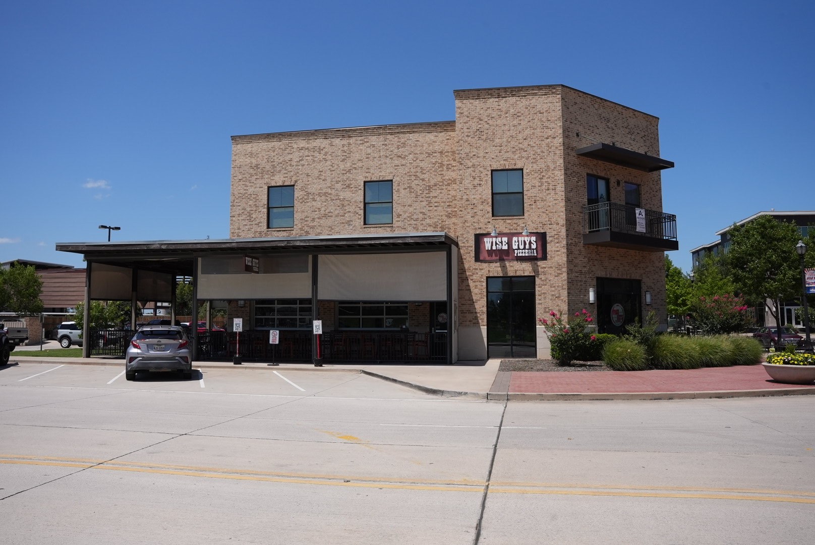 311 S Oak Street 275.7