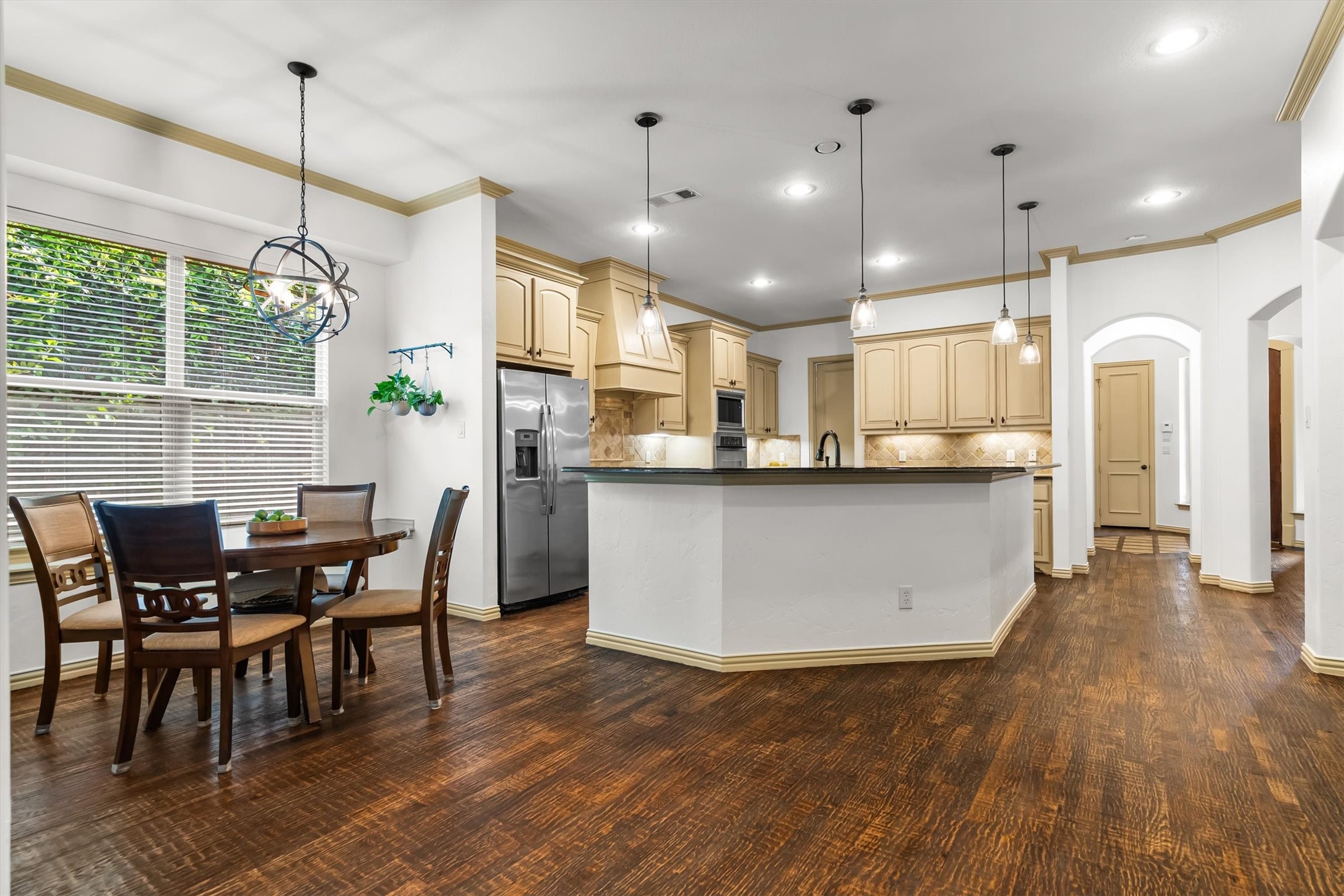 4349 Crestwood Court