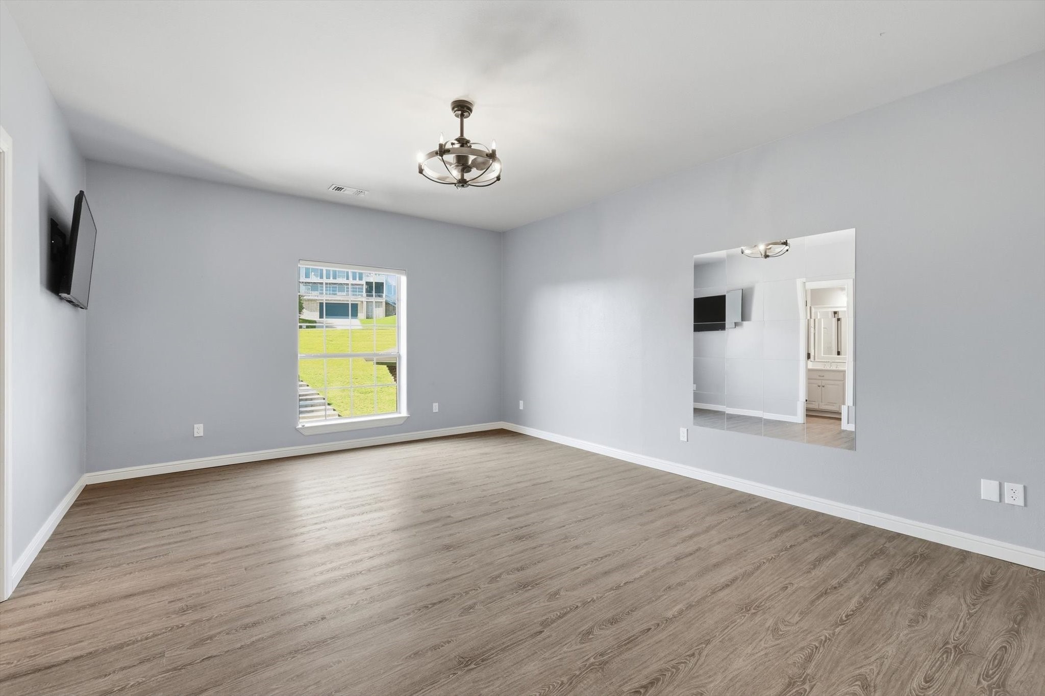501 Holly Court