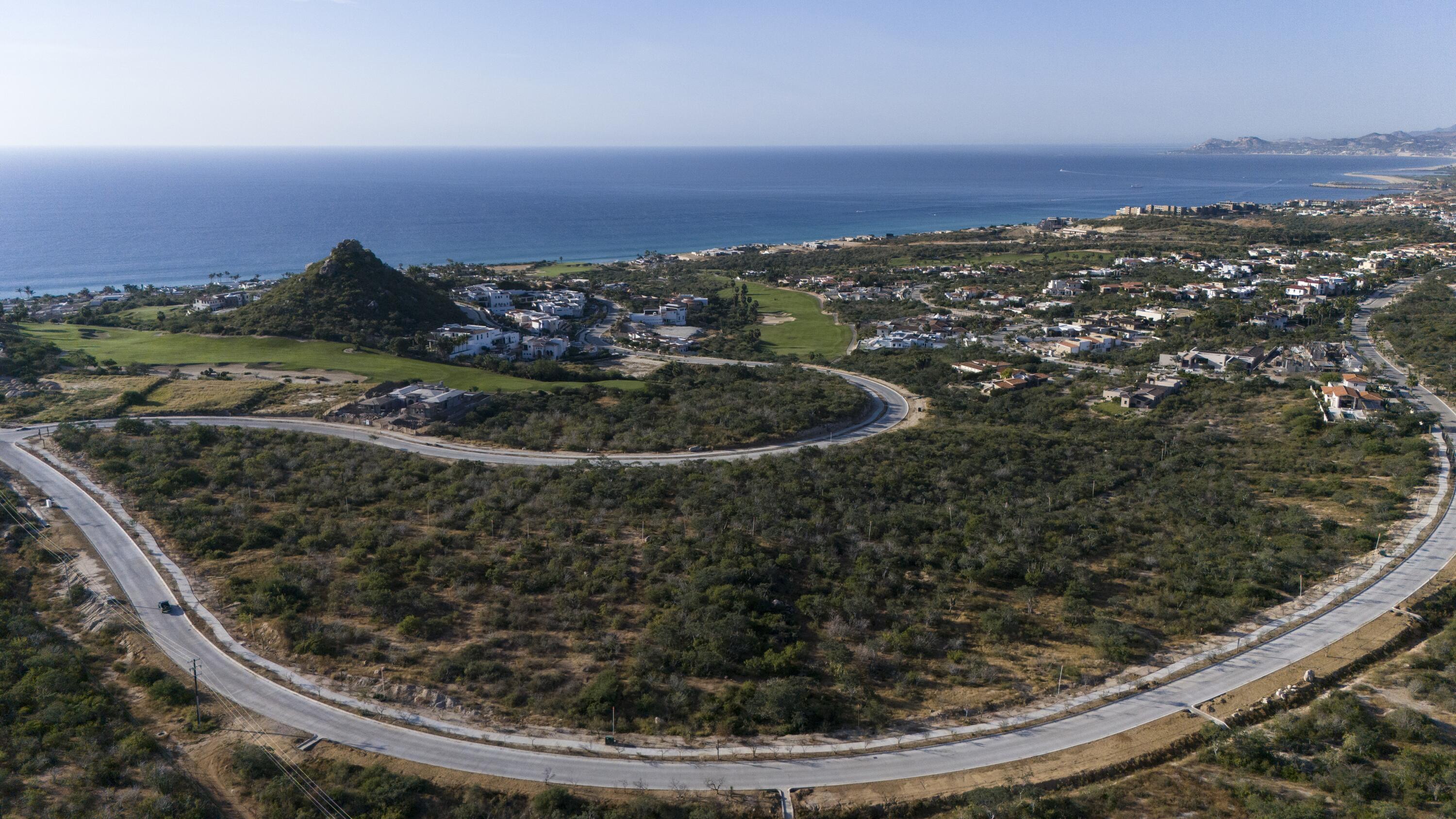 Avenida Salvatierra, Fundadores