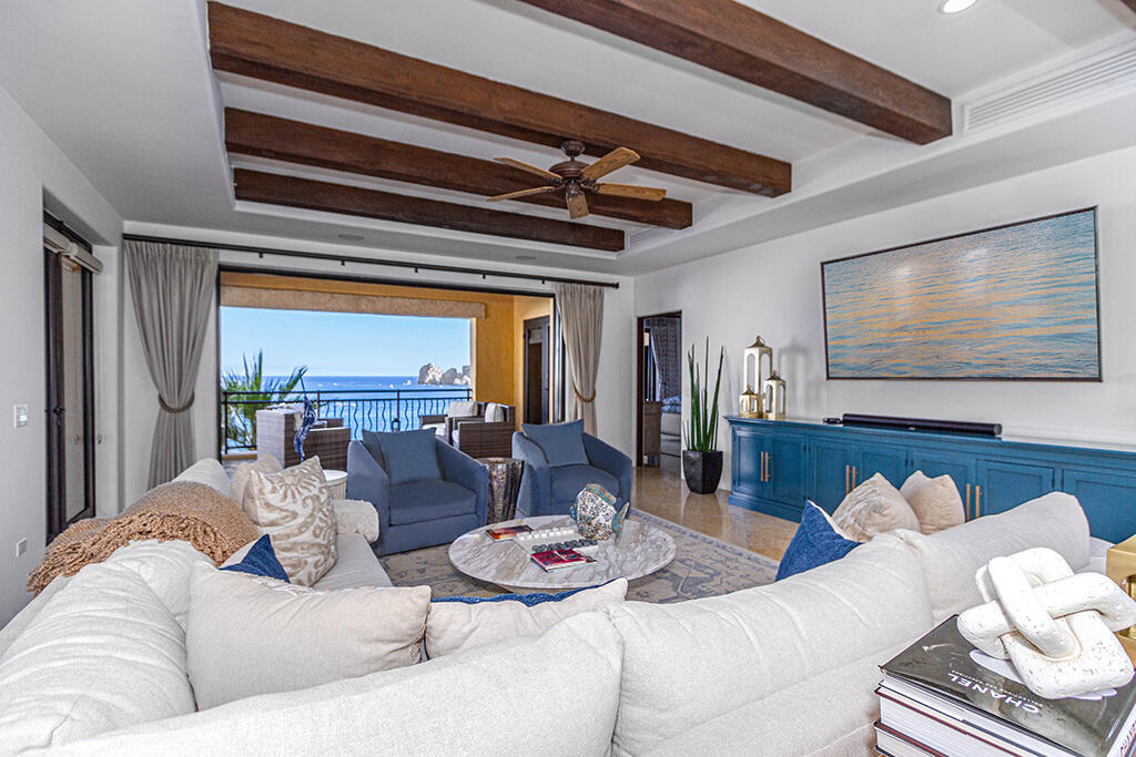 Residence, Hacienda Beachclub