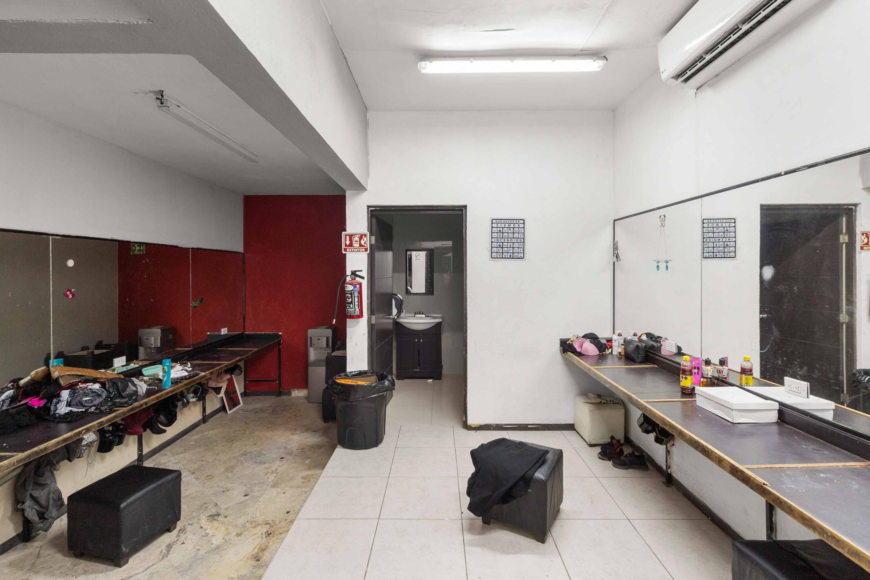 MZ15 Ign. Zaragoza esq.inos H Ninos, Cabo Bonito Res/Com. Building
