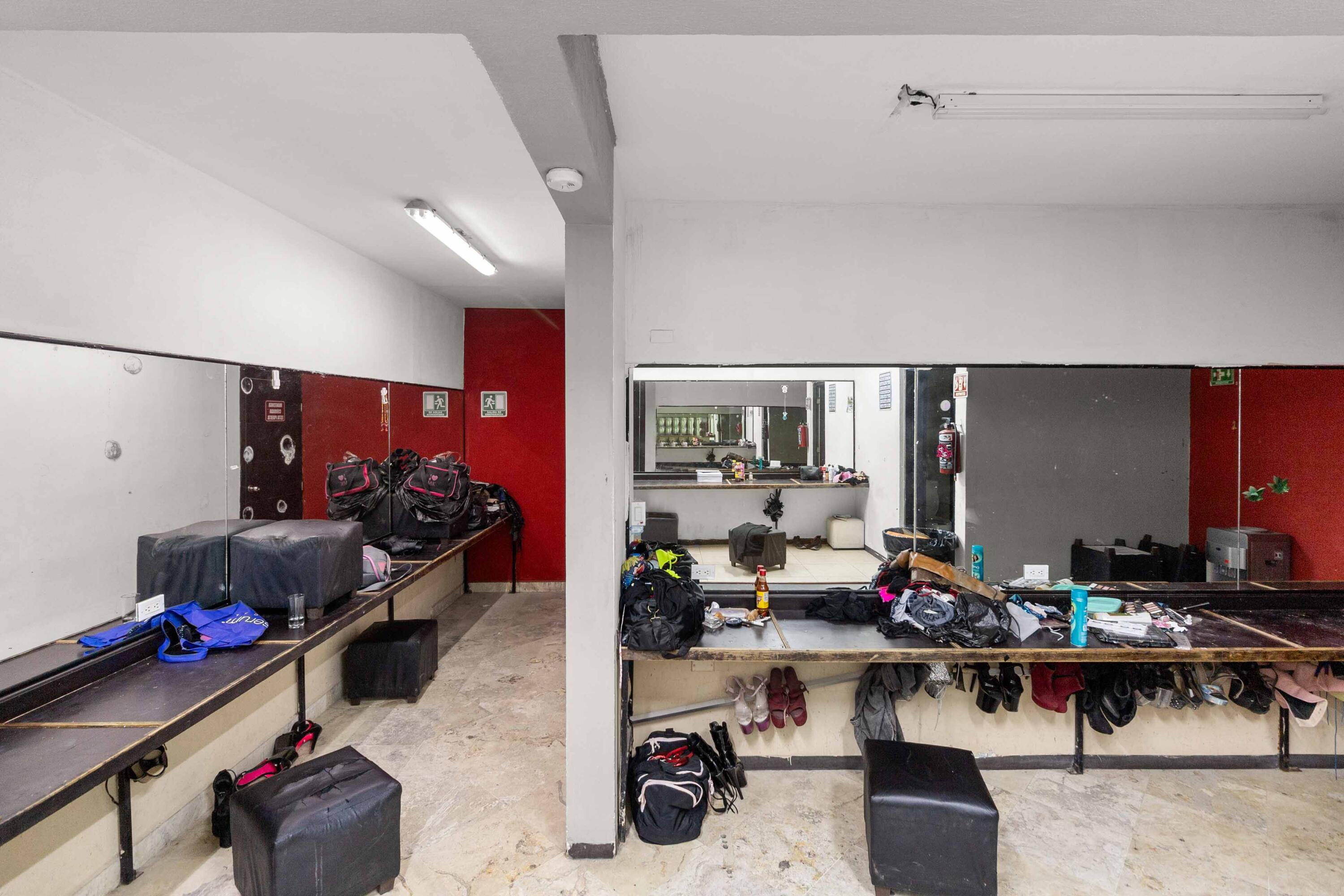 MZ15 Ign. Zaragoza esq.inos H Ninos, Cabo Bonito Res/Com. Building