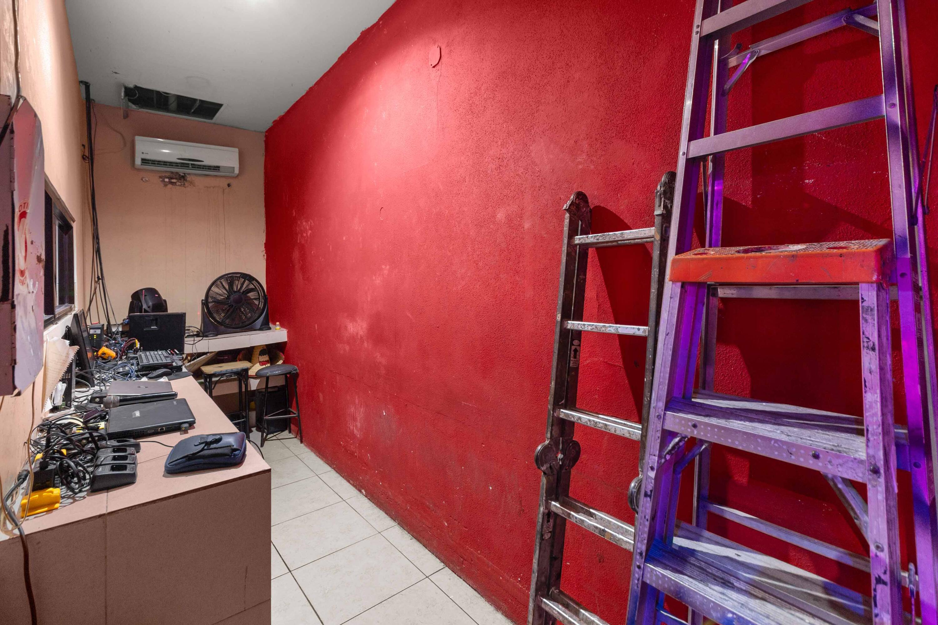 MZ15 Ign. Zaragoza esq.inos H Ninos, Cabo Bonito Res/Com. Building