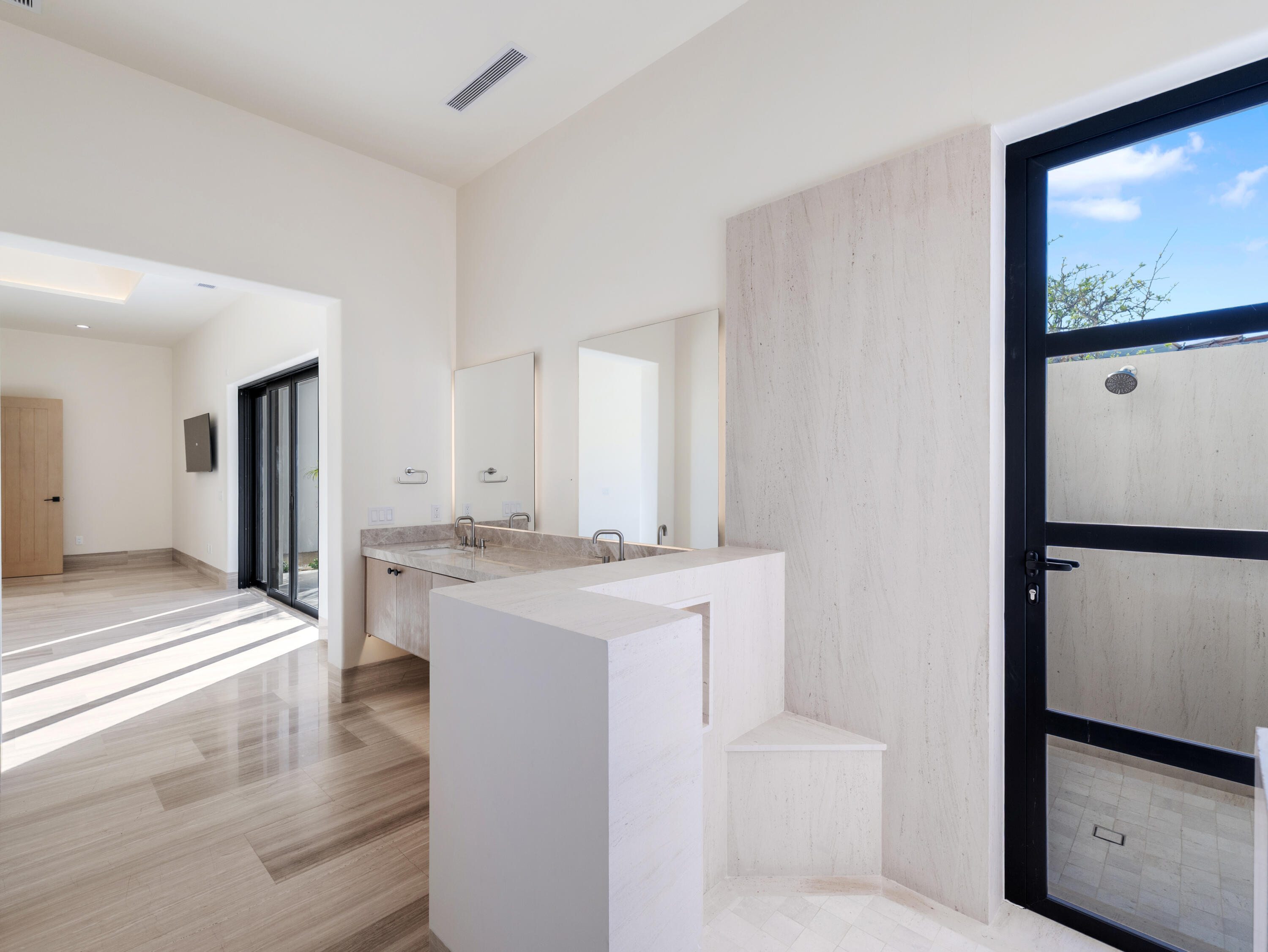 29 Sunset Hill Estates, Diamante