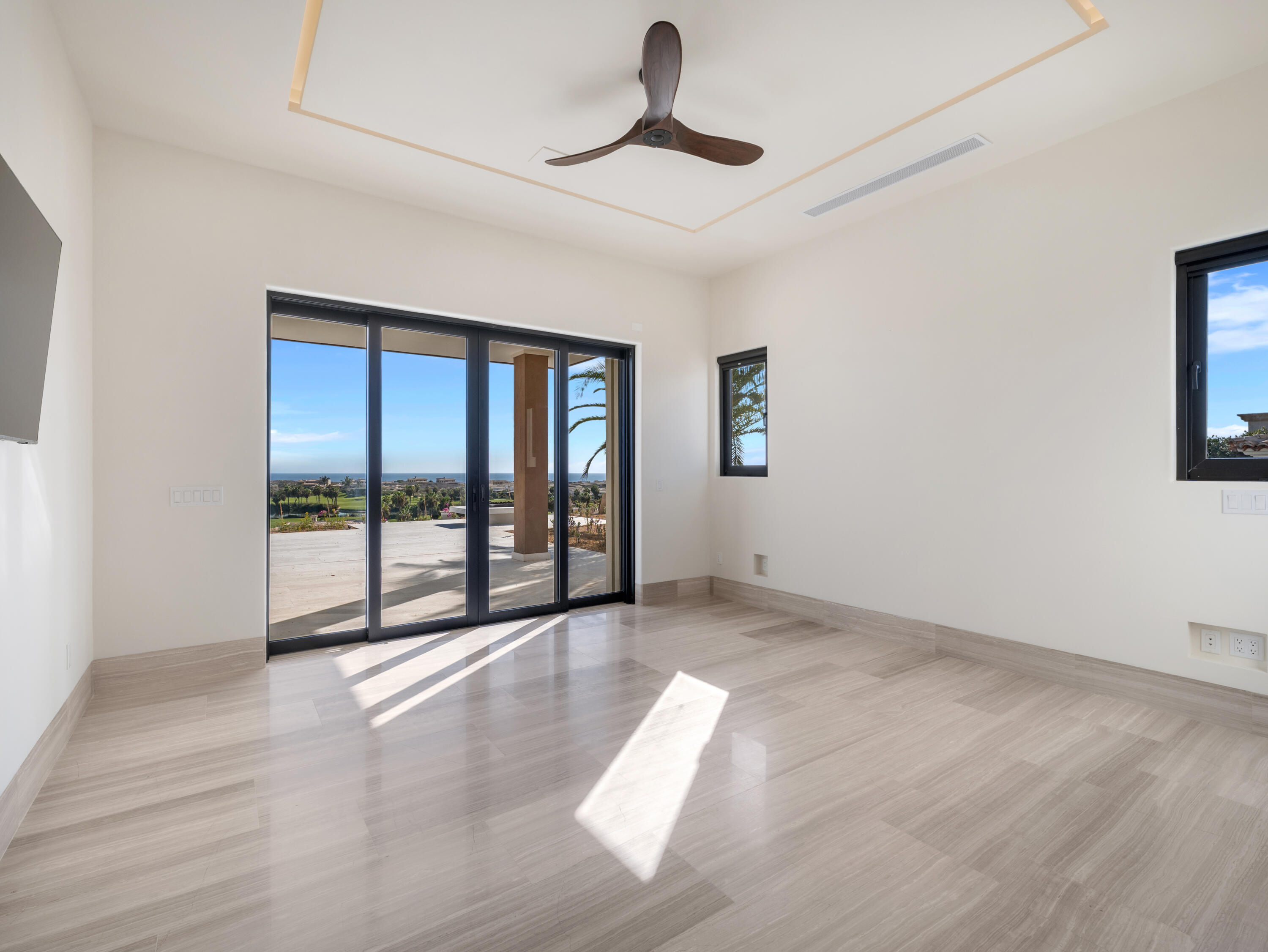 29 Sunset Hill Estates, Diamante