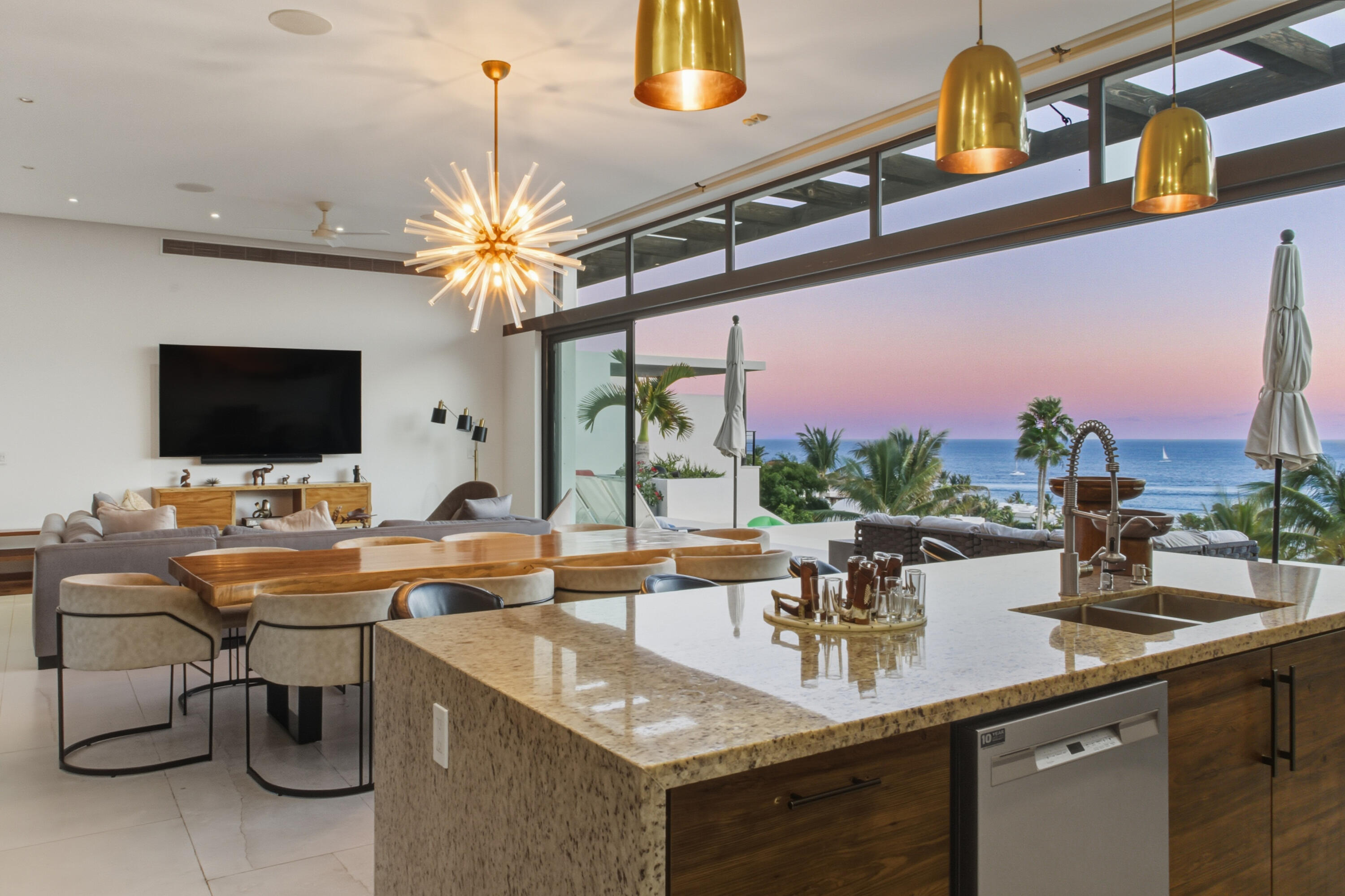 Lot 6 MZ 3 Callejon del Angel, Casa Texas, Cabo San Lucas