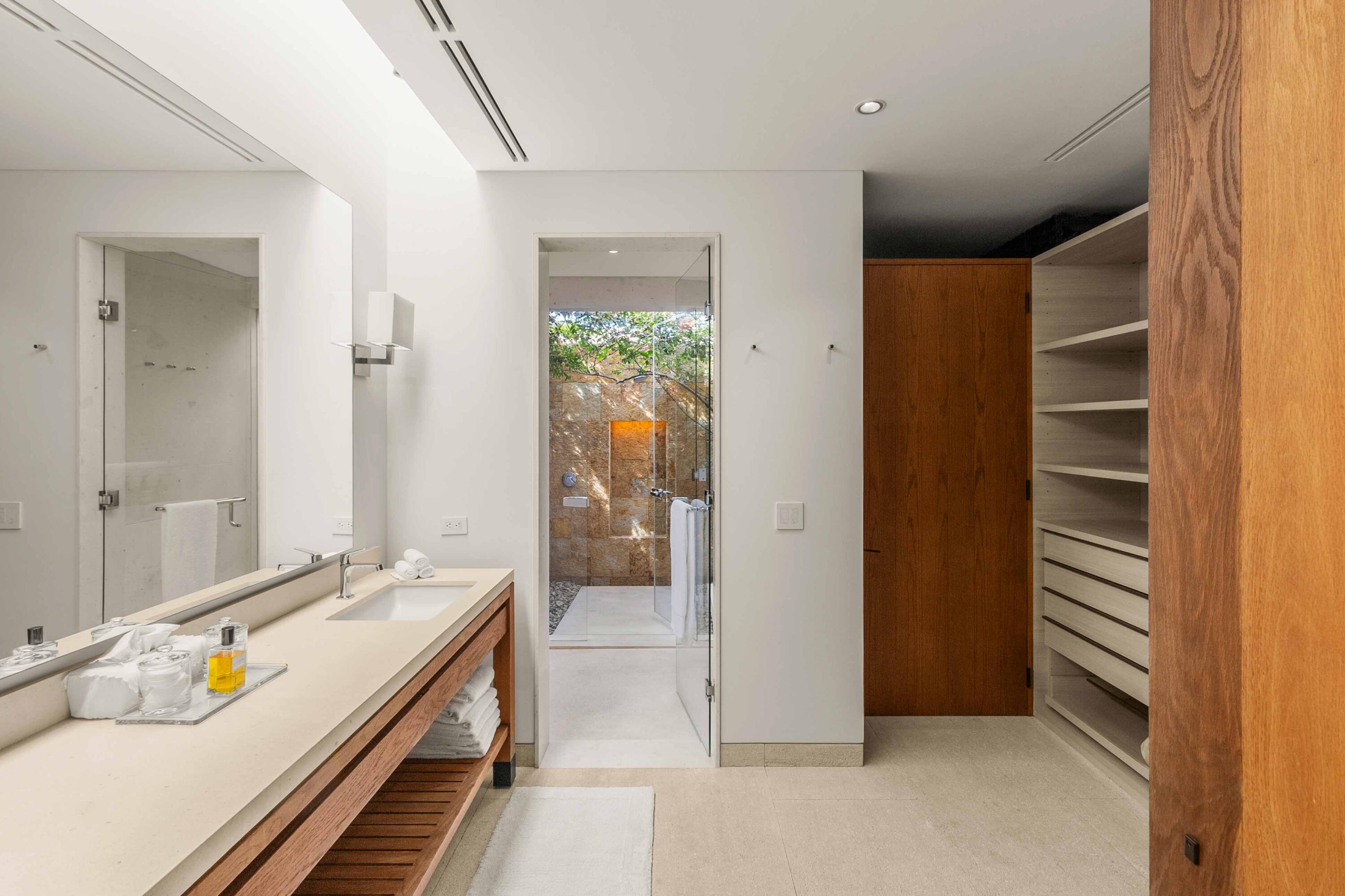 10 The Enclave, Ritz Carlton Zadun Residences