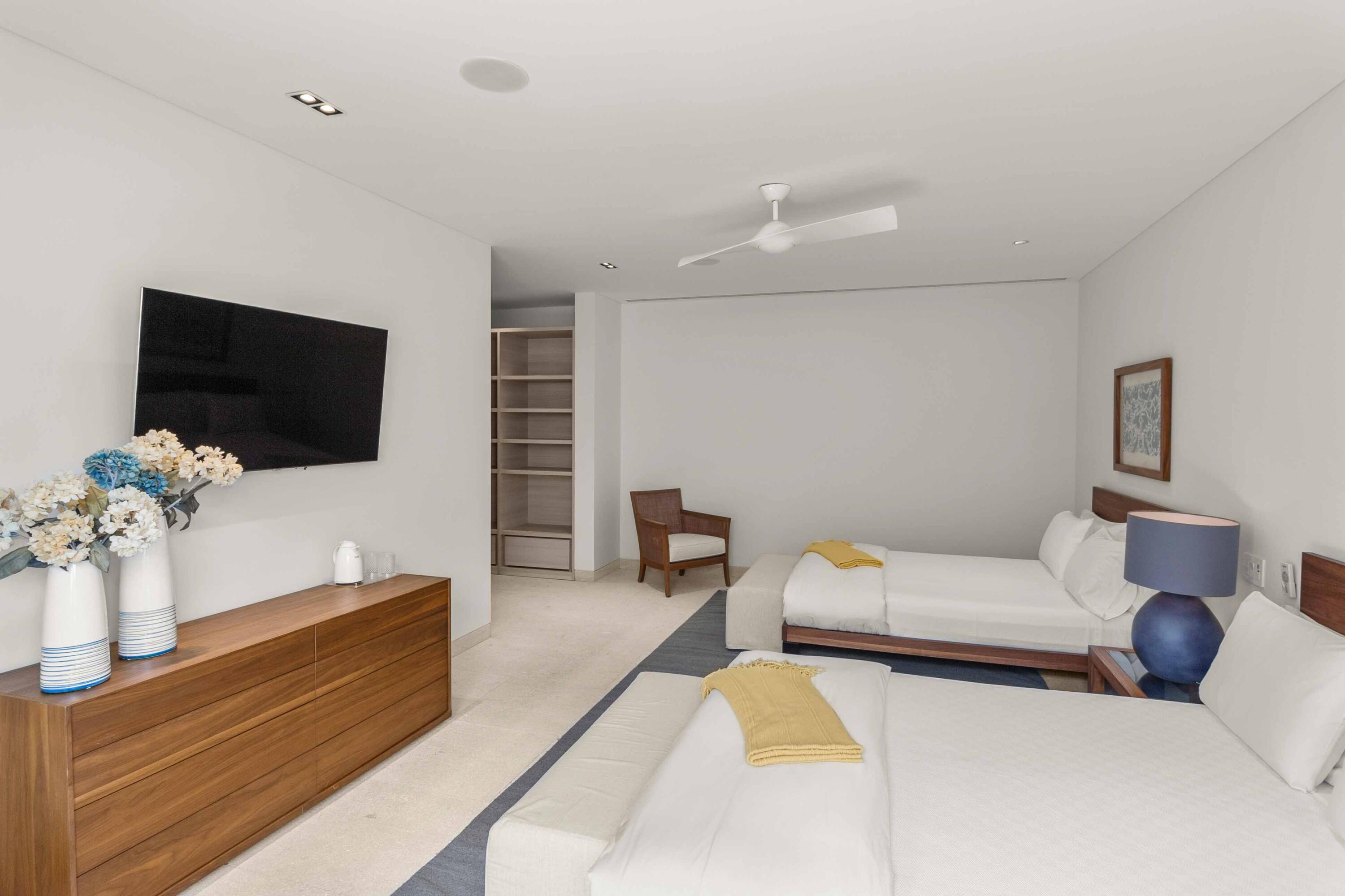 10 The Enclave, Ritz Carlton Zadun Residences