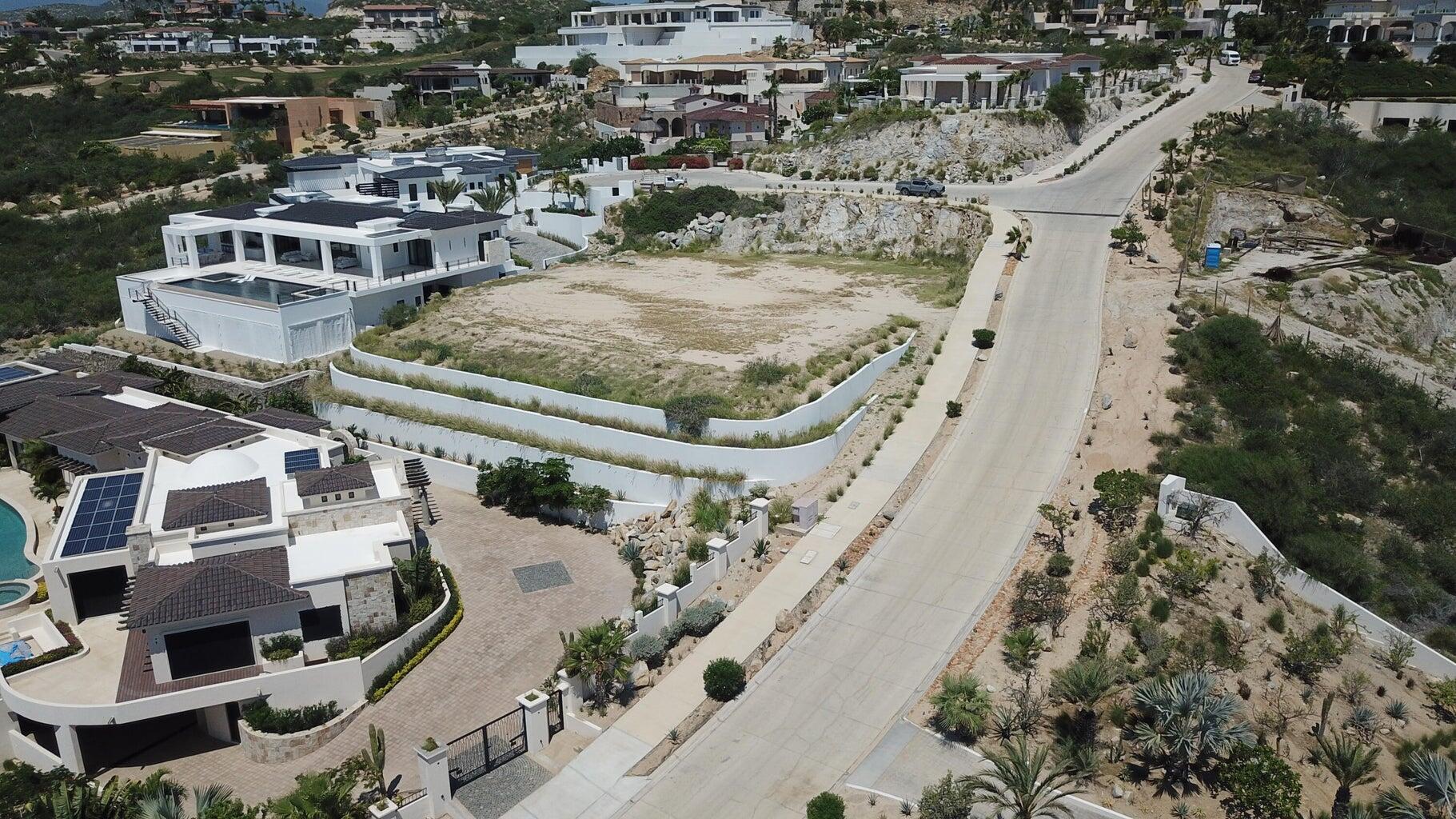 Lote 50 , Padre Kino, Fundadores