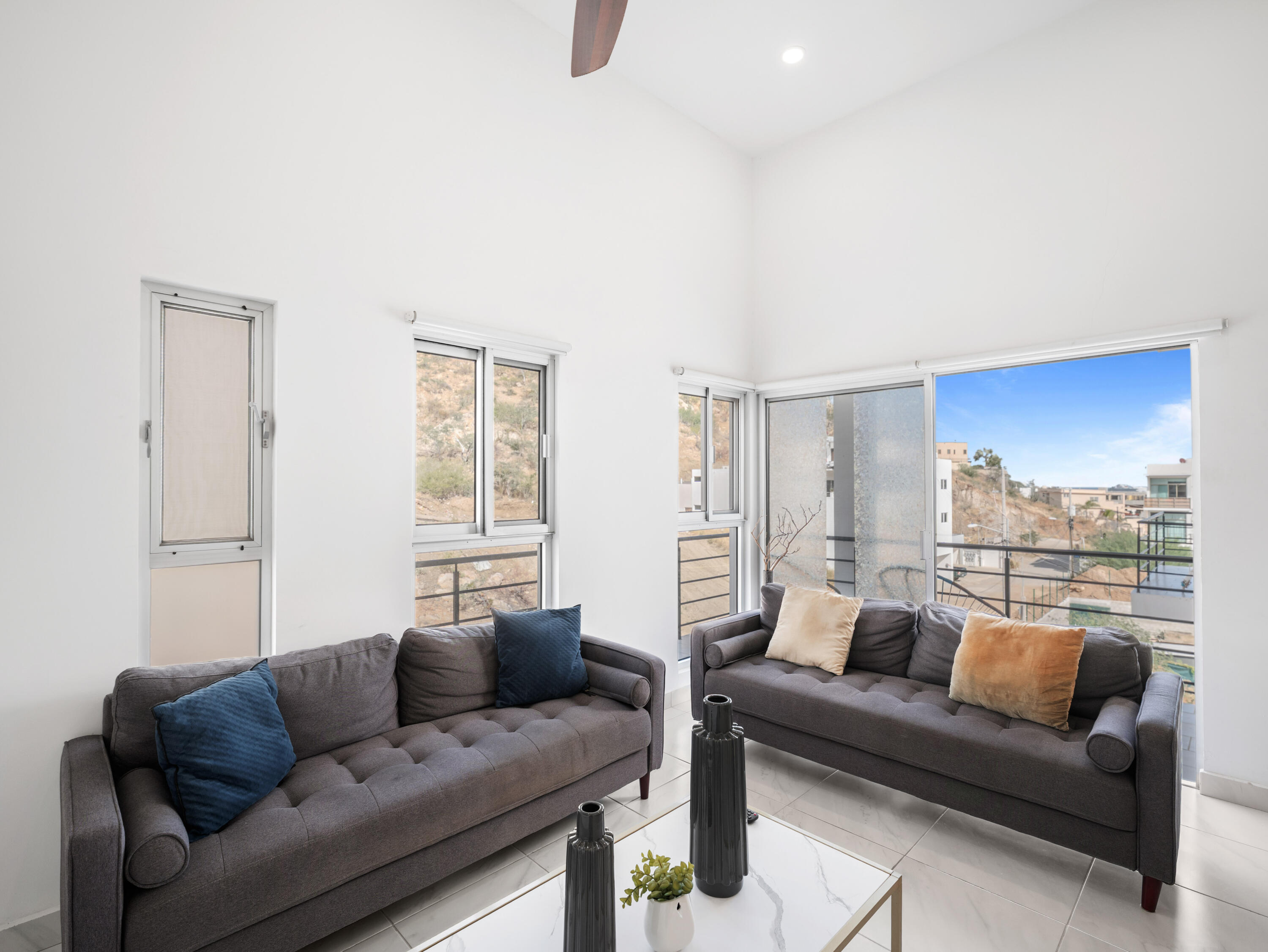 Luxotica 2 Penthouse