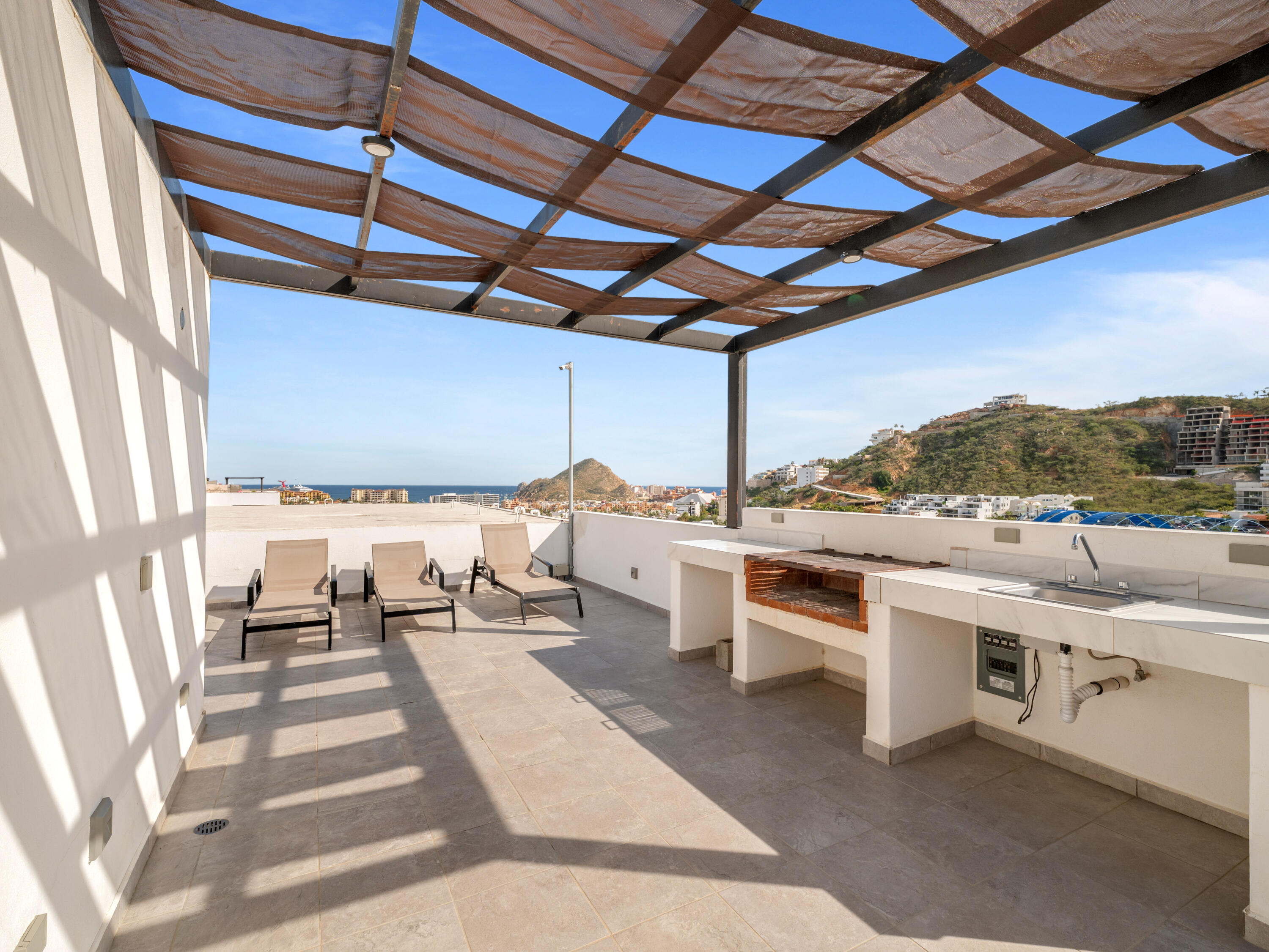 Luxotica 2 Penthouse