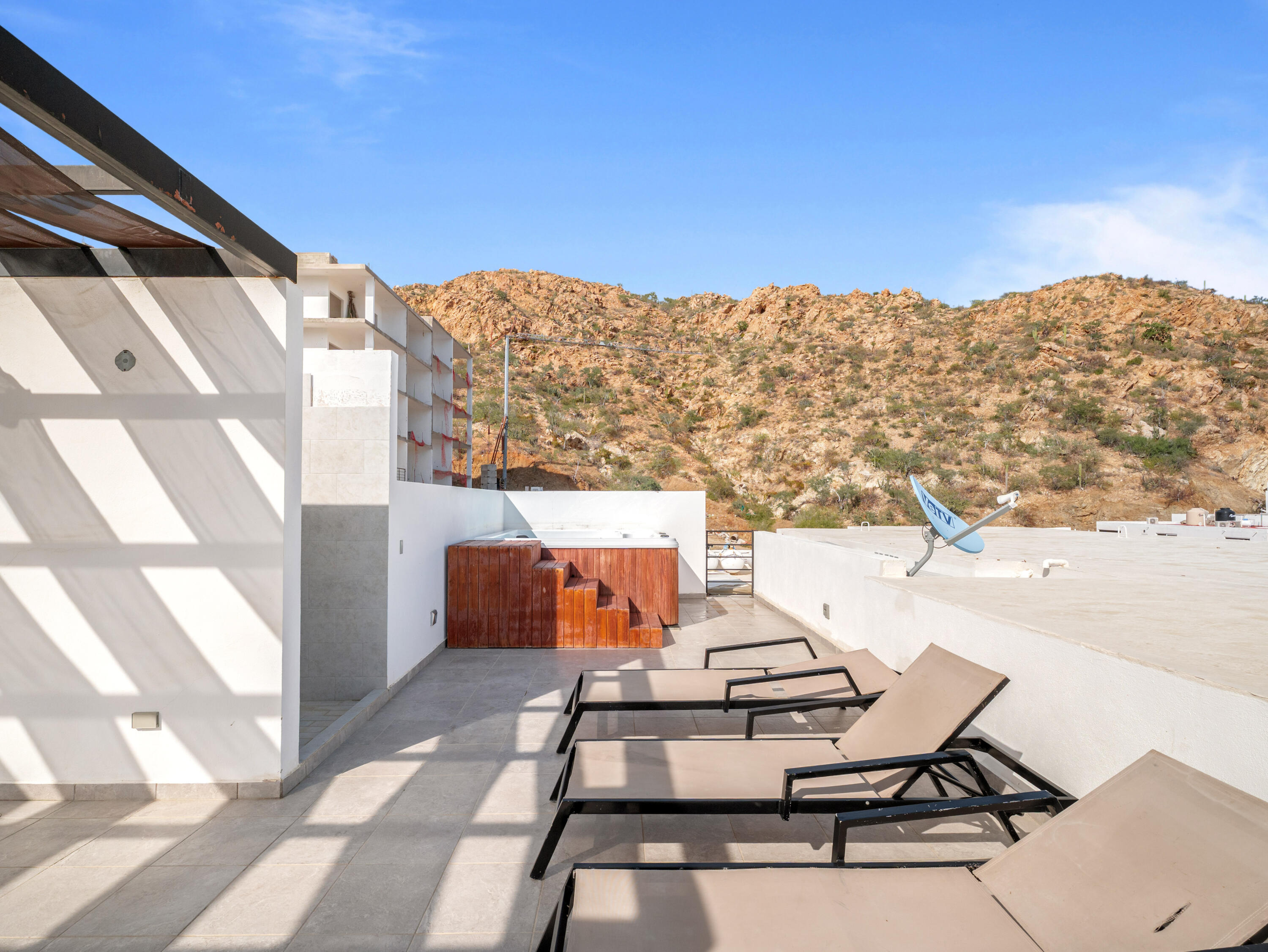 Luxotica 2 Penthouse