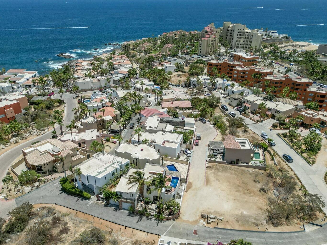 CABO BELLO LOT CERRADA