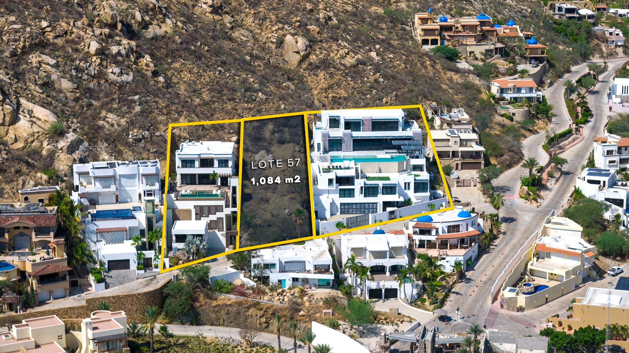 Callejón del Pueblo, Villa Elevare El Pedregal