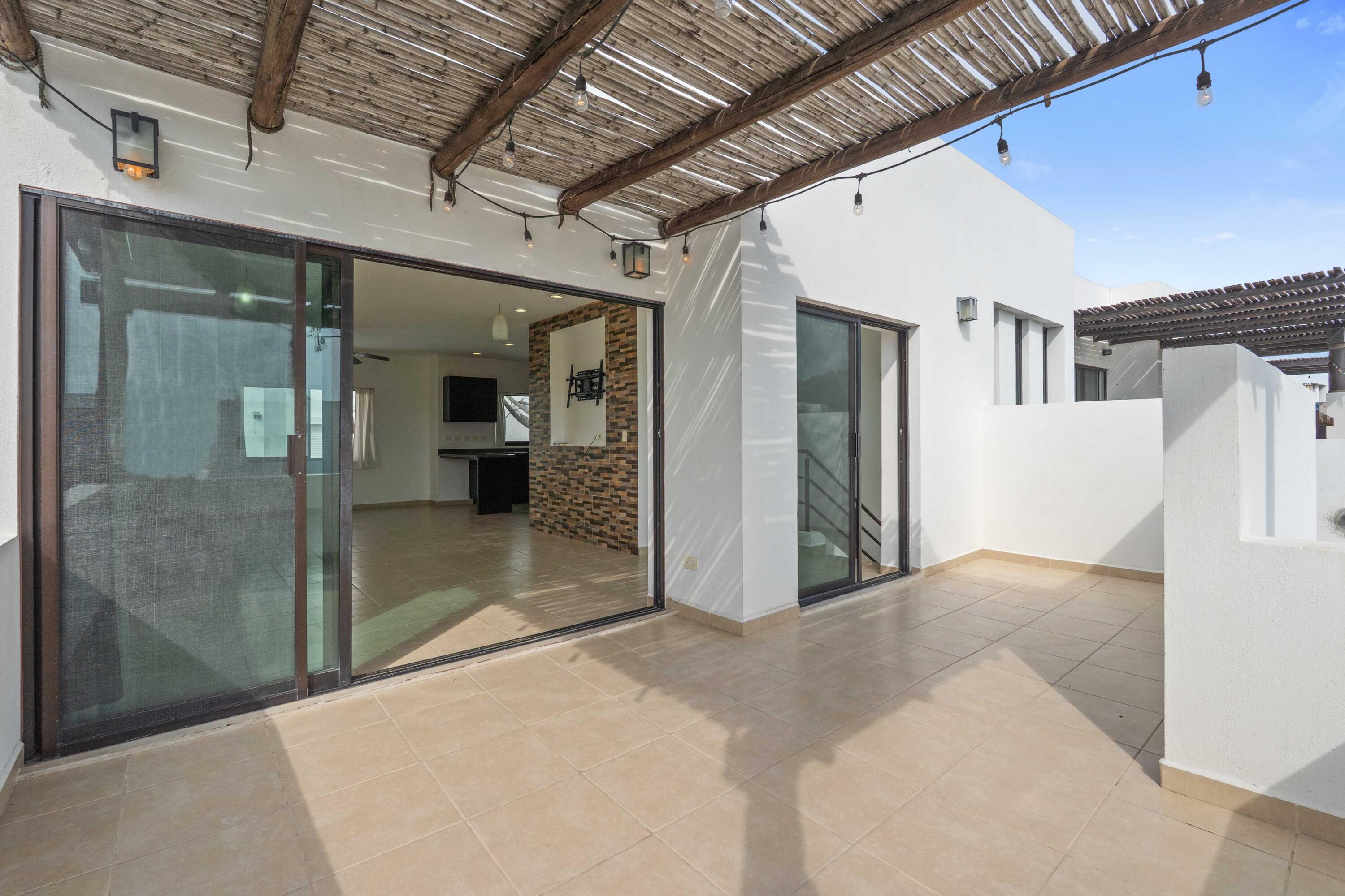 mz 11 lt 2 calle isla natividad, casa cumbre del tezal 11-22