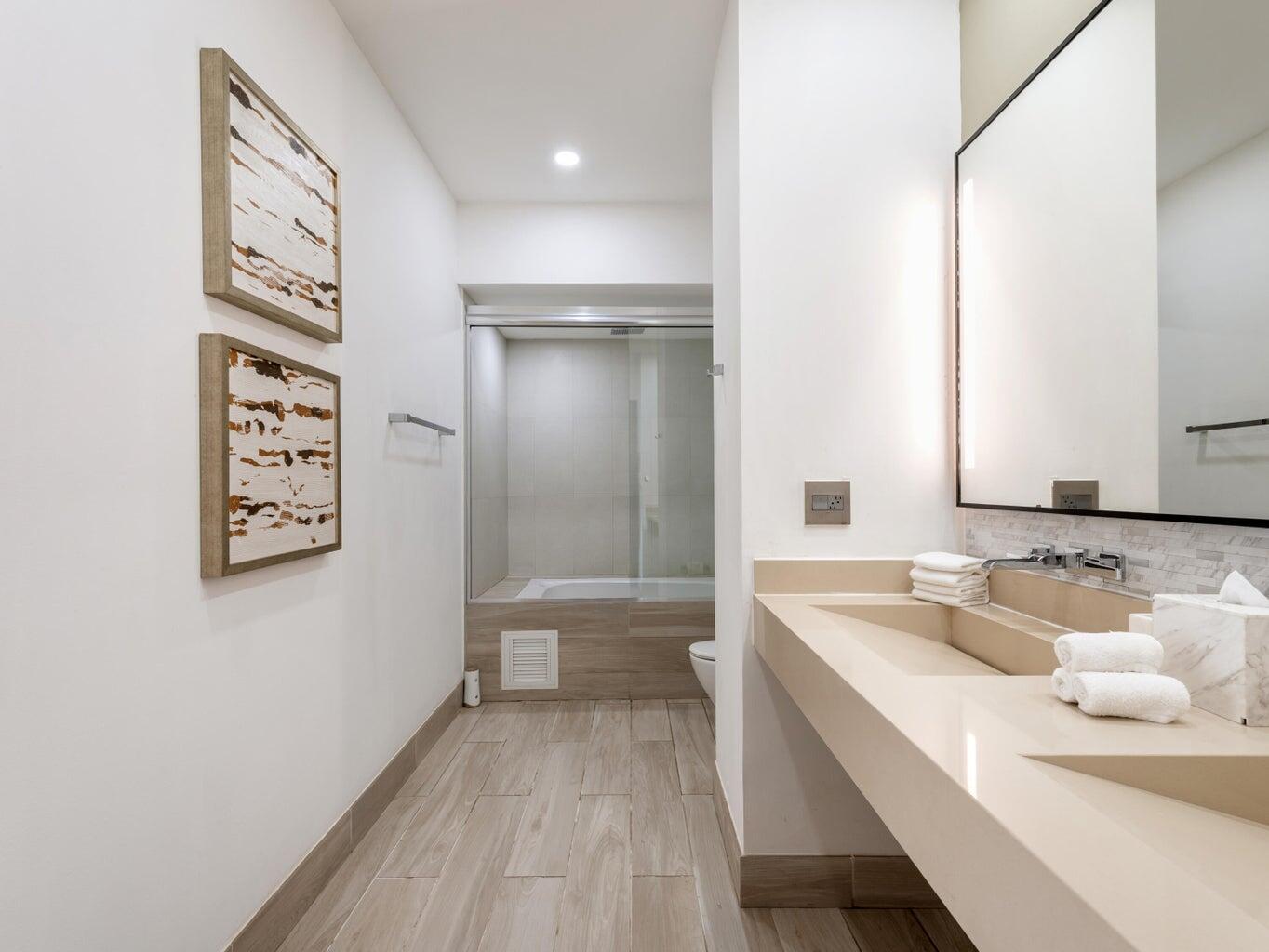 Manzana 26 Callejon de Los Nin, Villa Lands End