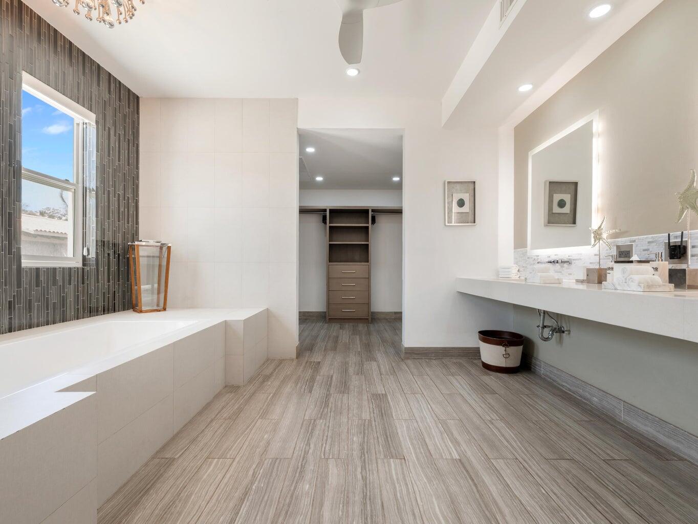 Manzana 26 Callejon de Los Nin, Villa Lands End