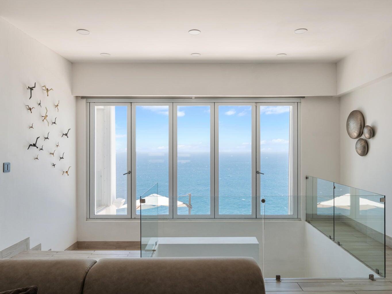 Manzana 26 Callejon de Los Nin, Villa Lands End
