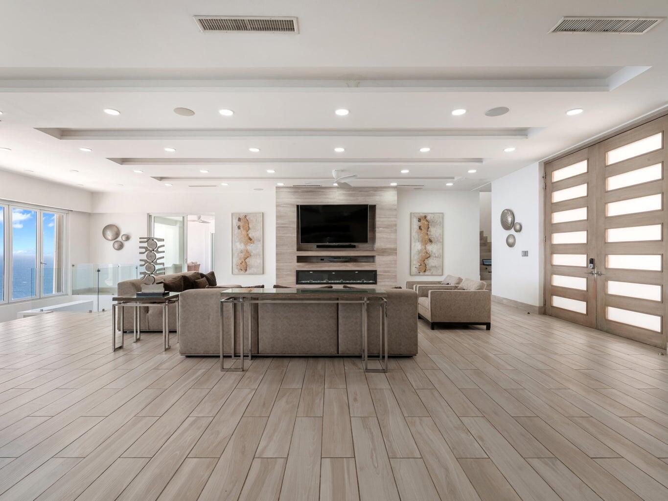 Manzana 26 Callejon de Los Nin, Villa Lands End