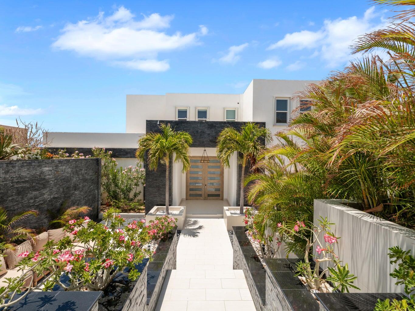 Manzana 26 Callejon de Los Nin, Villa Lands End