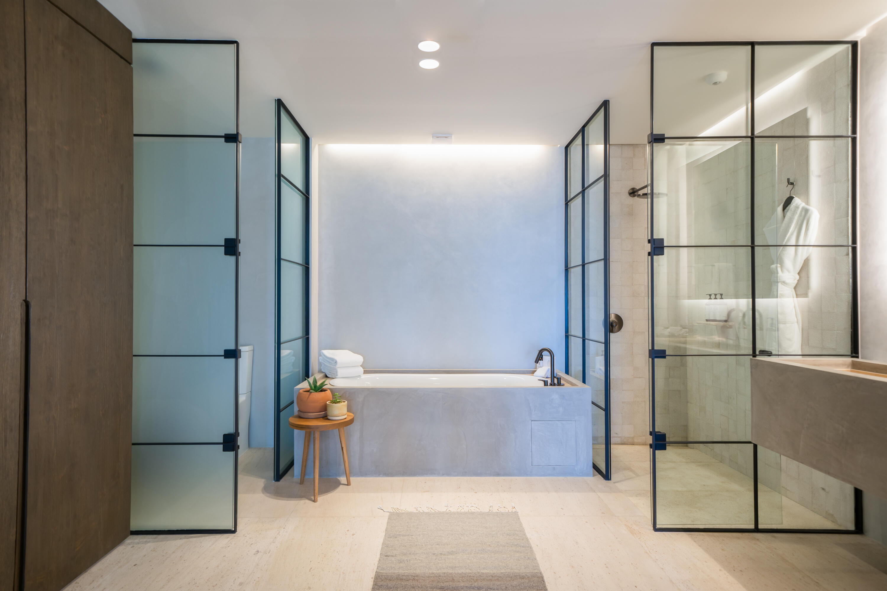 4732 Paseo De La Marina, 3 Bed Room Lock Off