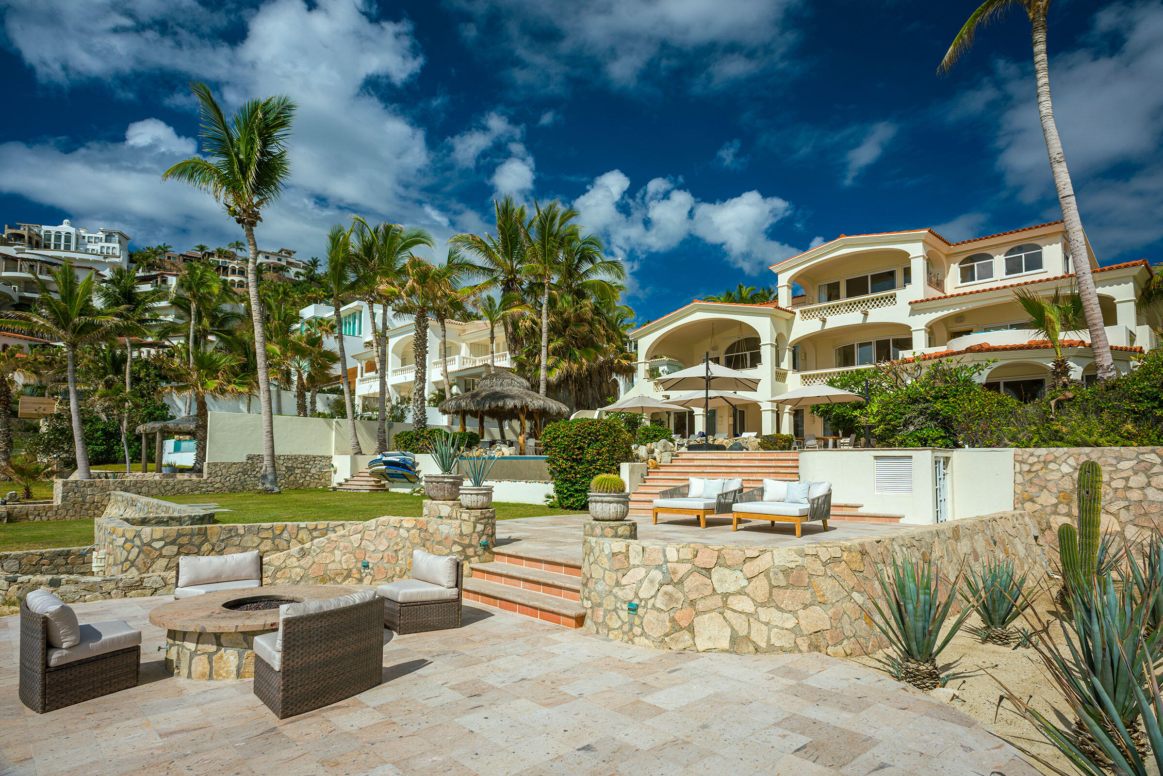 Casa Edwards Too
