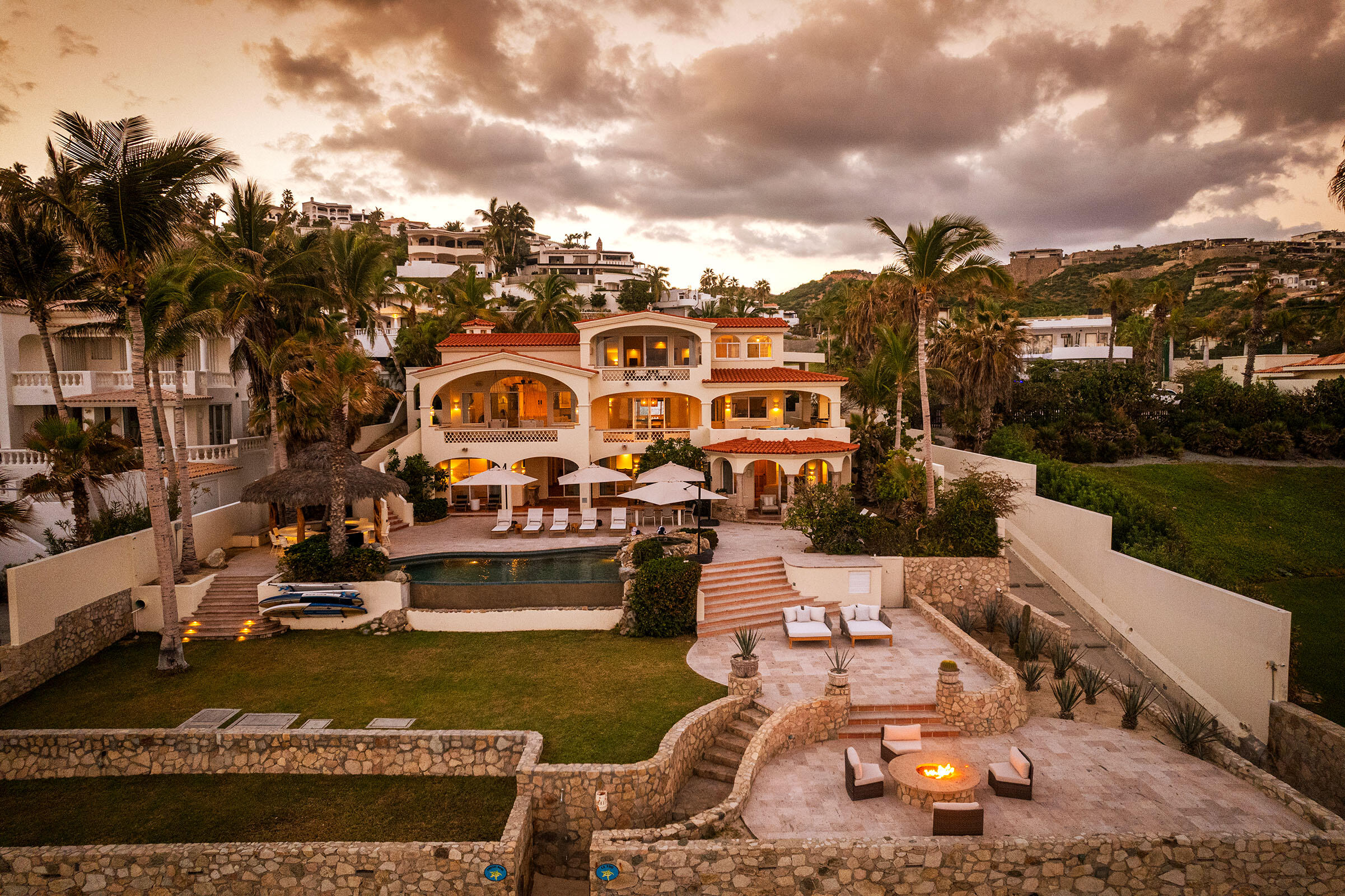 Casa Edwards Too