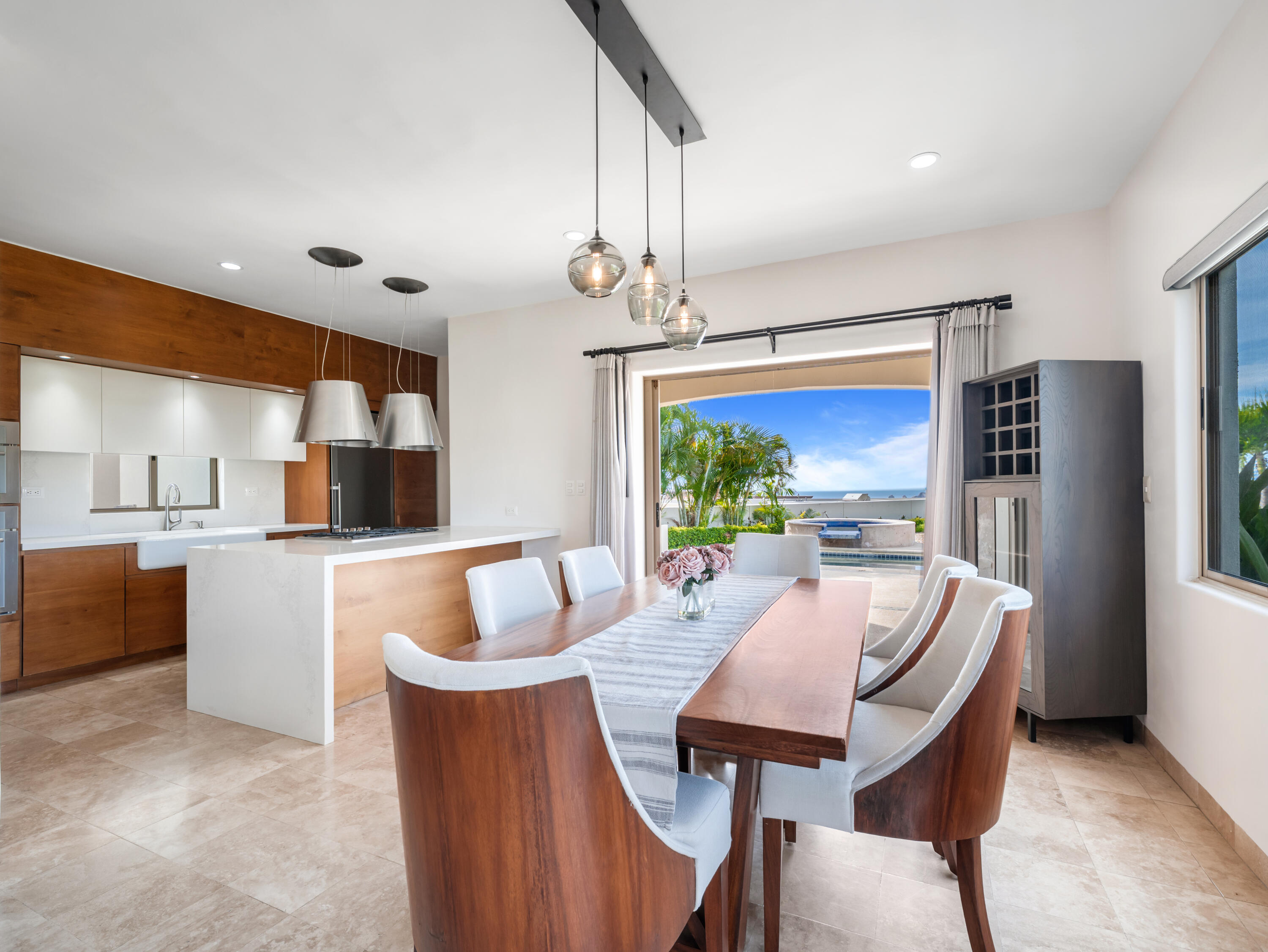 32 Los Pelícanos, Ventanas 1