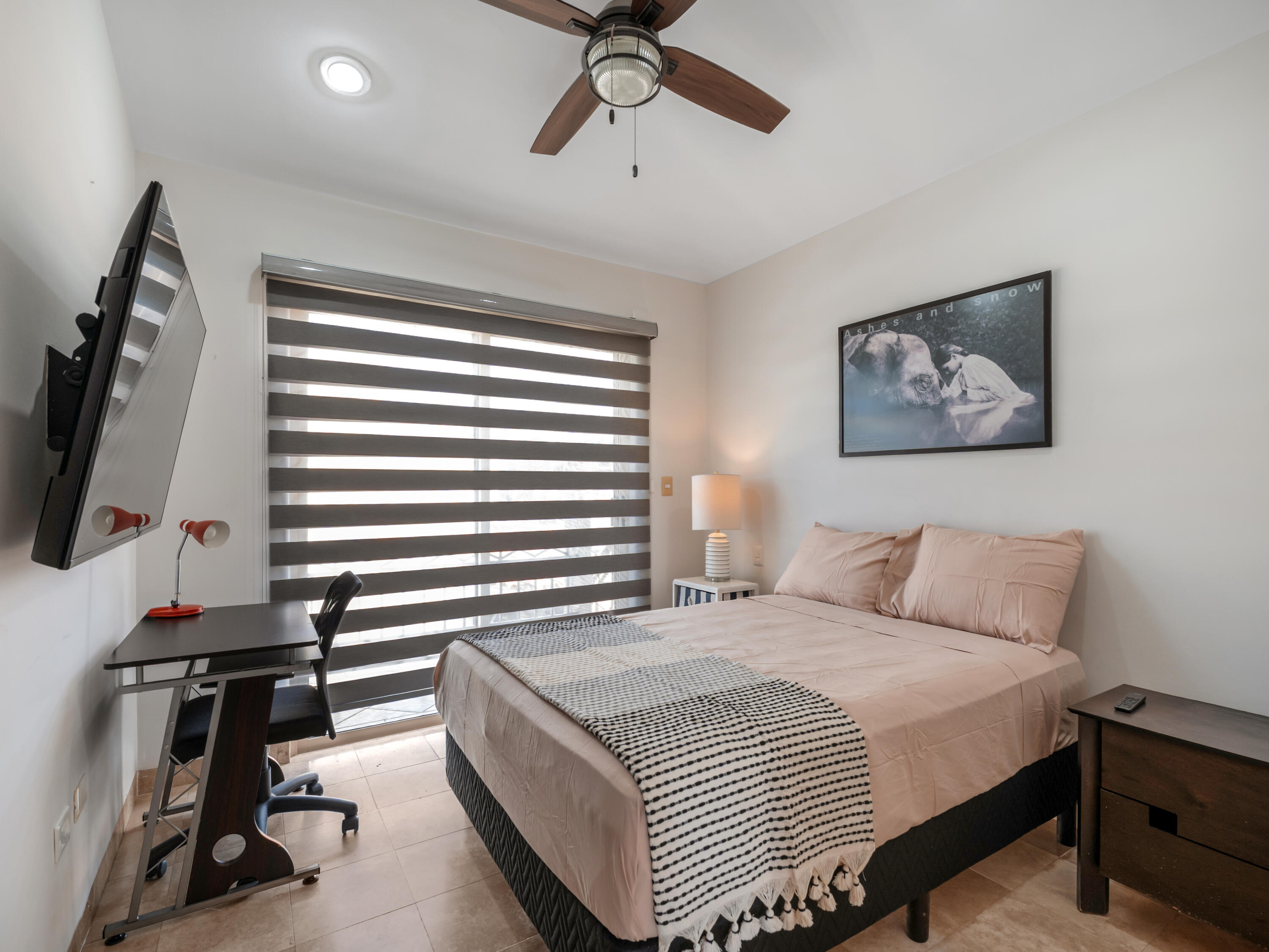 32 Los Pelícanos, Ventanas 1