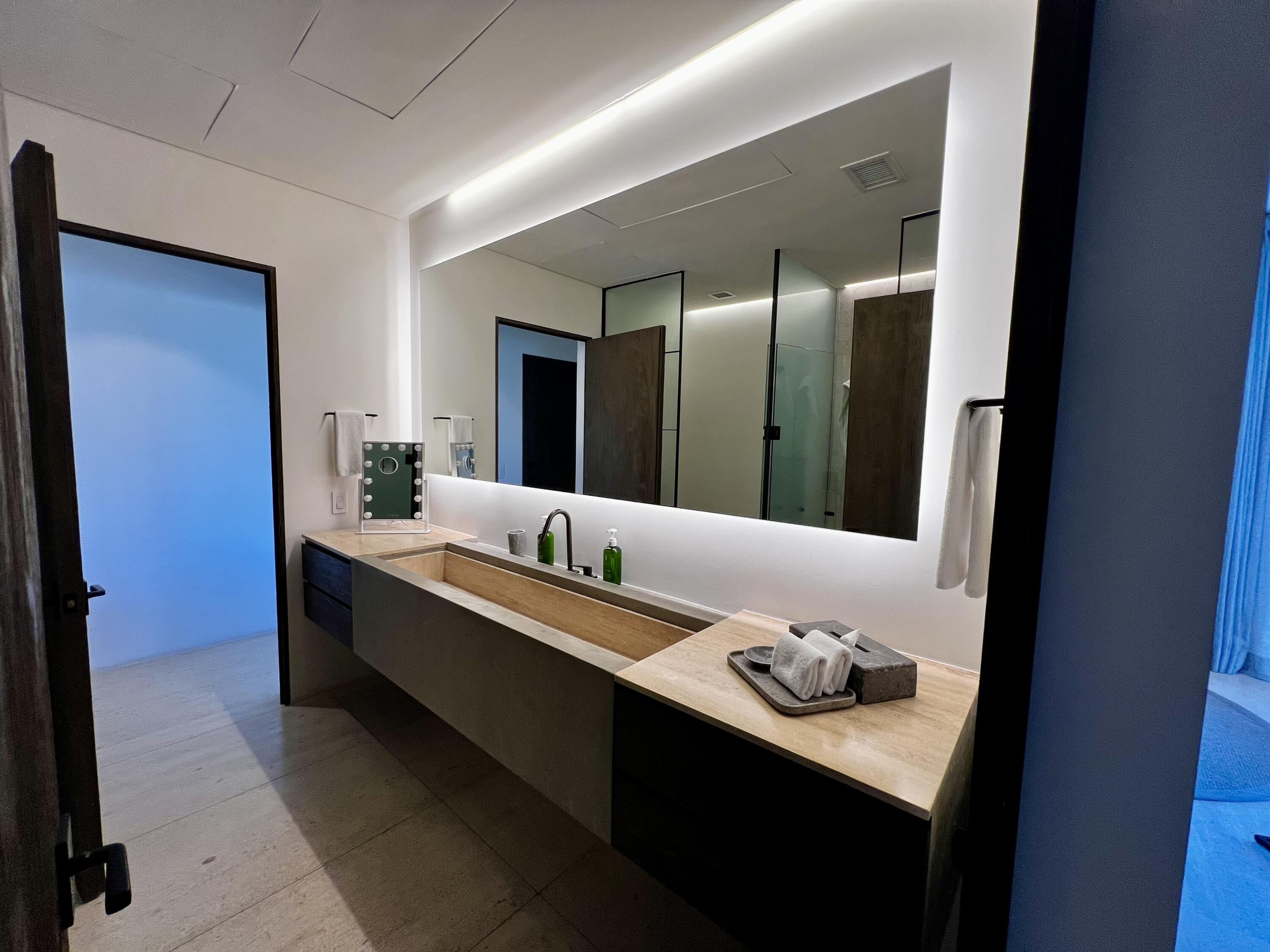 1Homes - Hacienda Beach Club