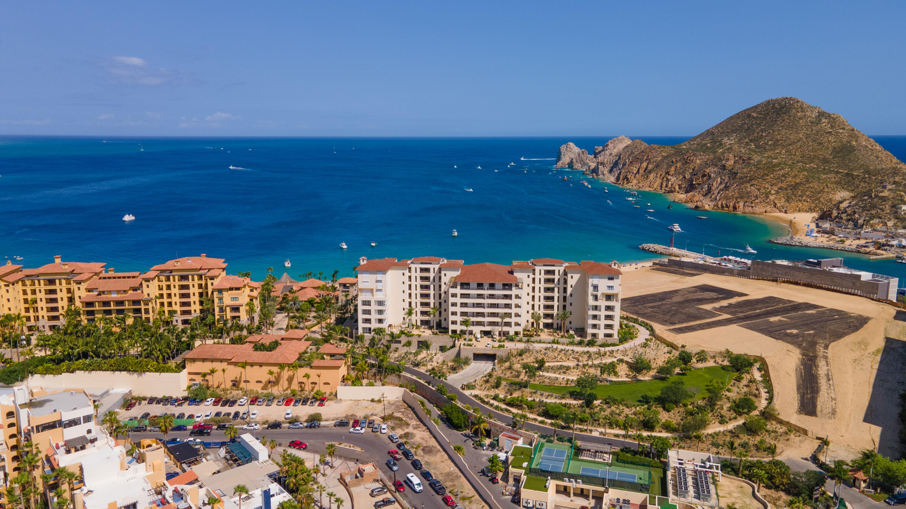 1Homes - Hacienda Beach Club