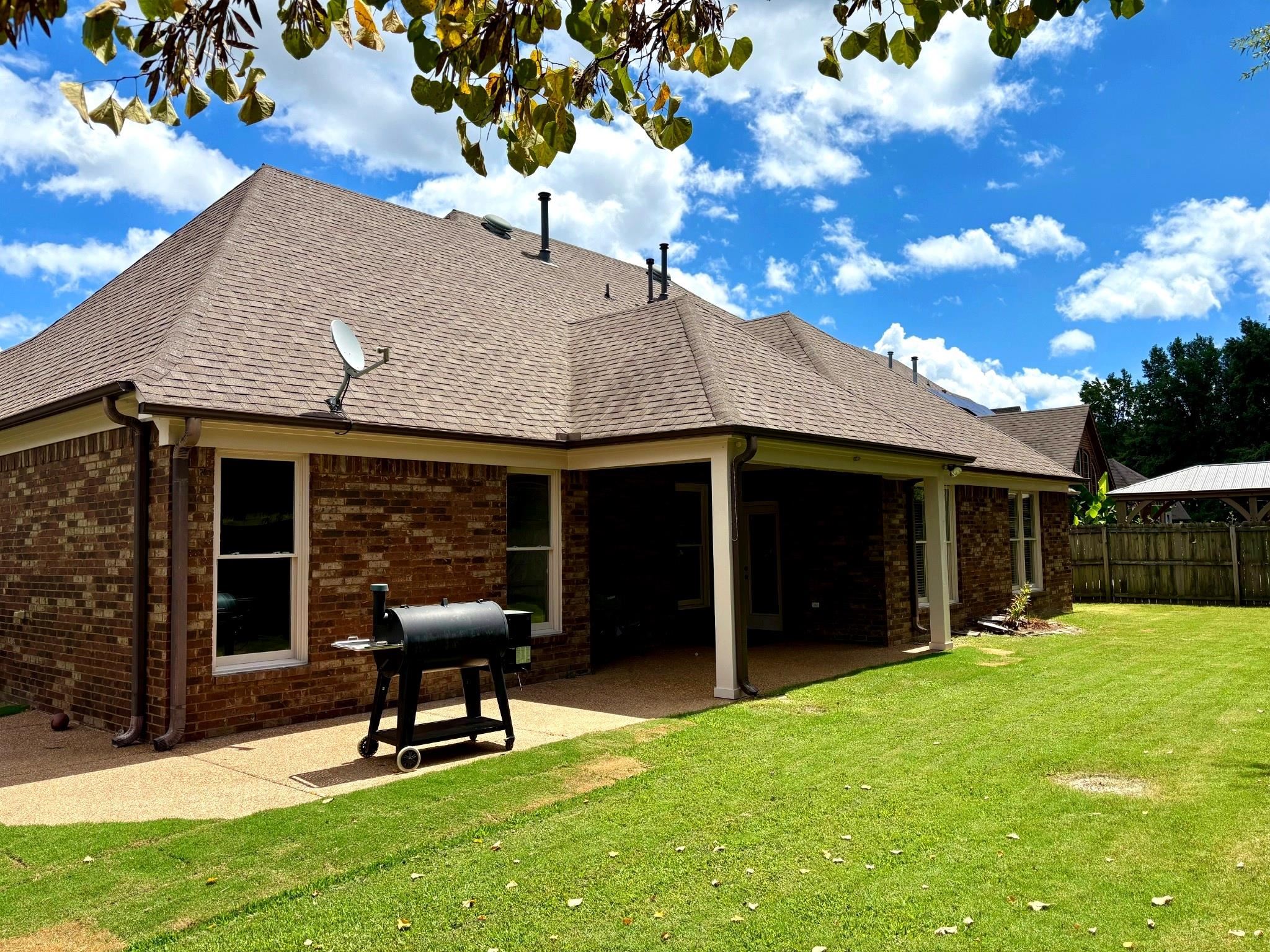 12097 BROOKS VILLAGE DR