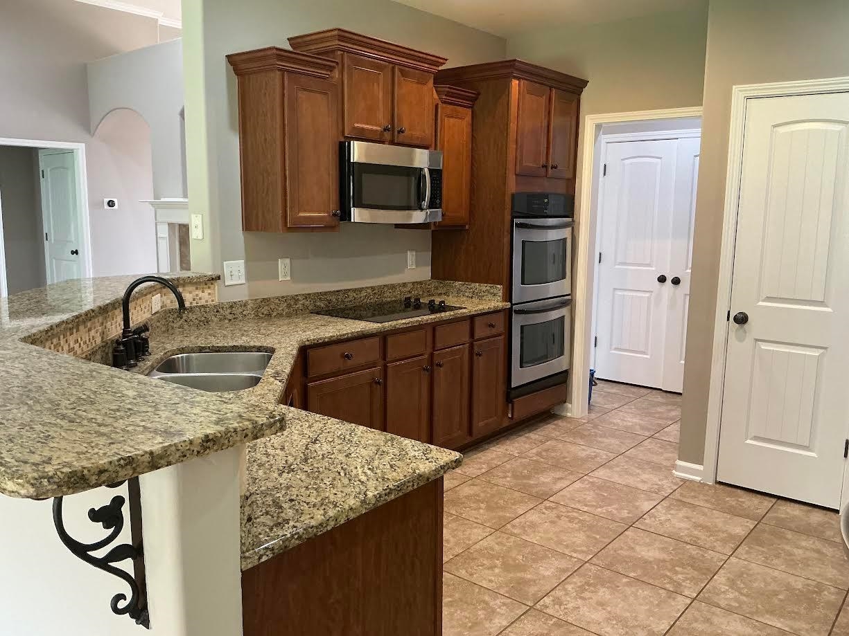 12097 BROOKS VILLAGE DR