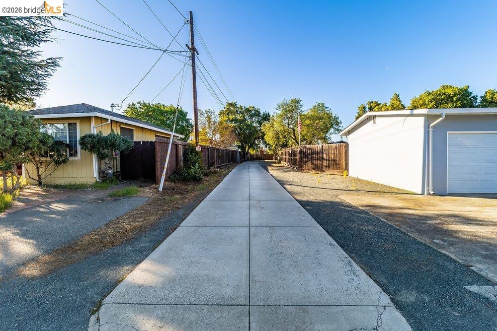 3336 Euclid Avenue