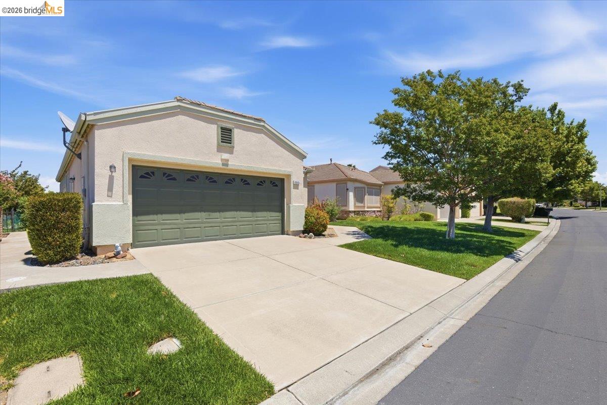 282 Cedar Ridge Dr