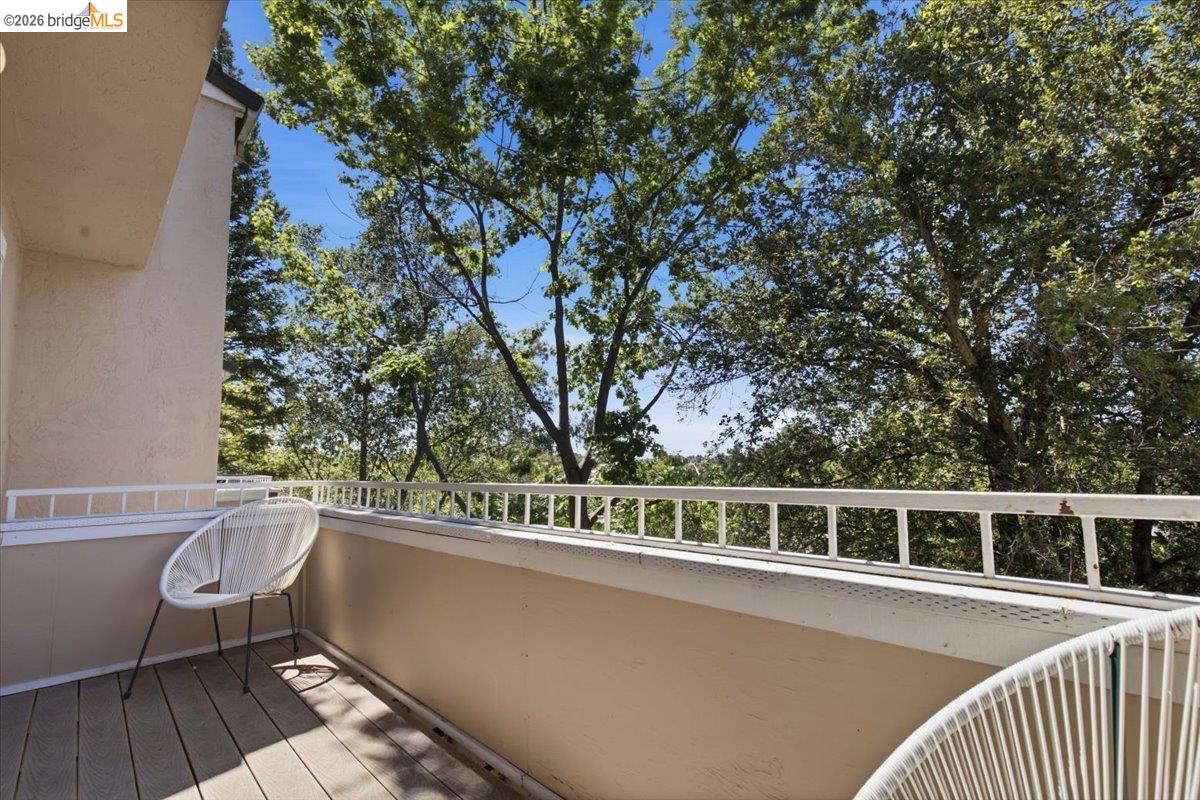 1025 Pinehurst Court