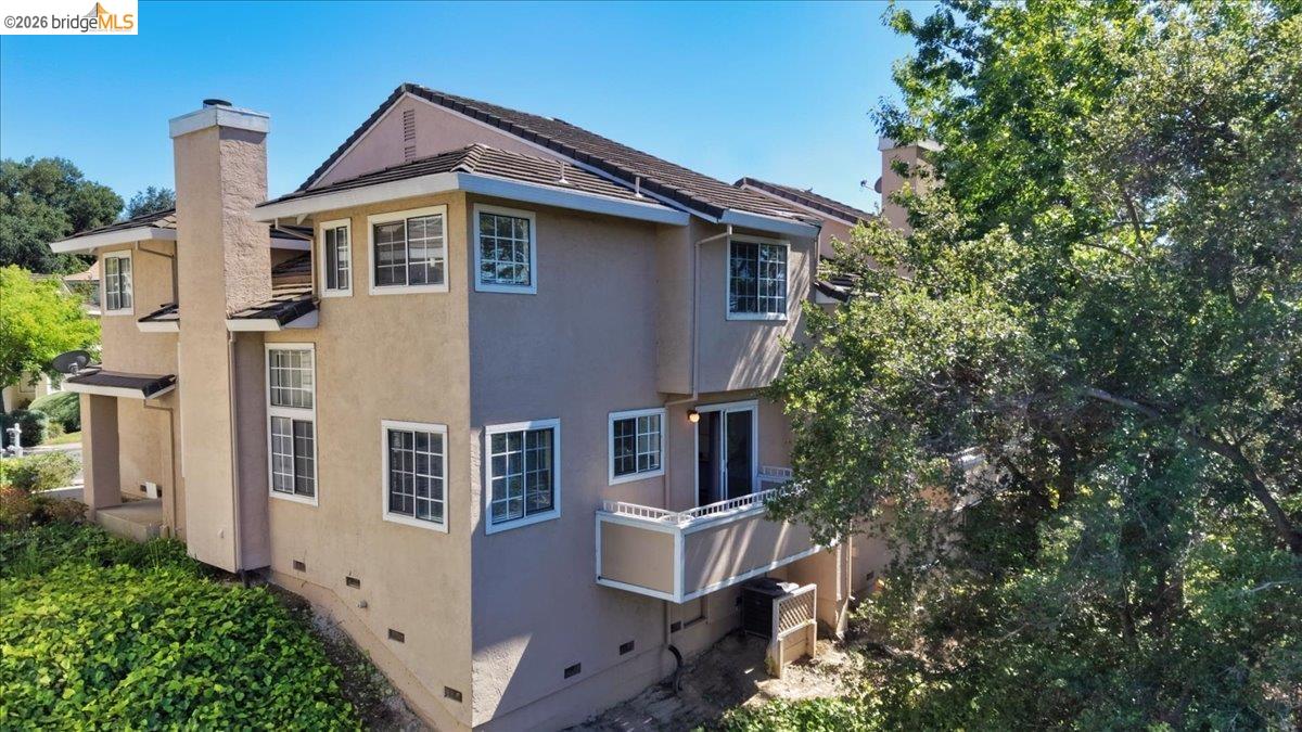 1025 Pinehurst Court