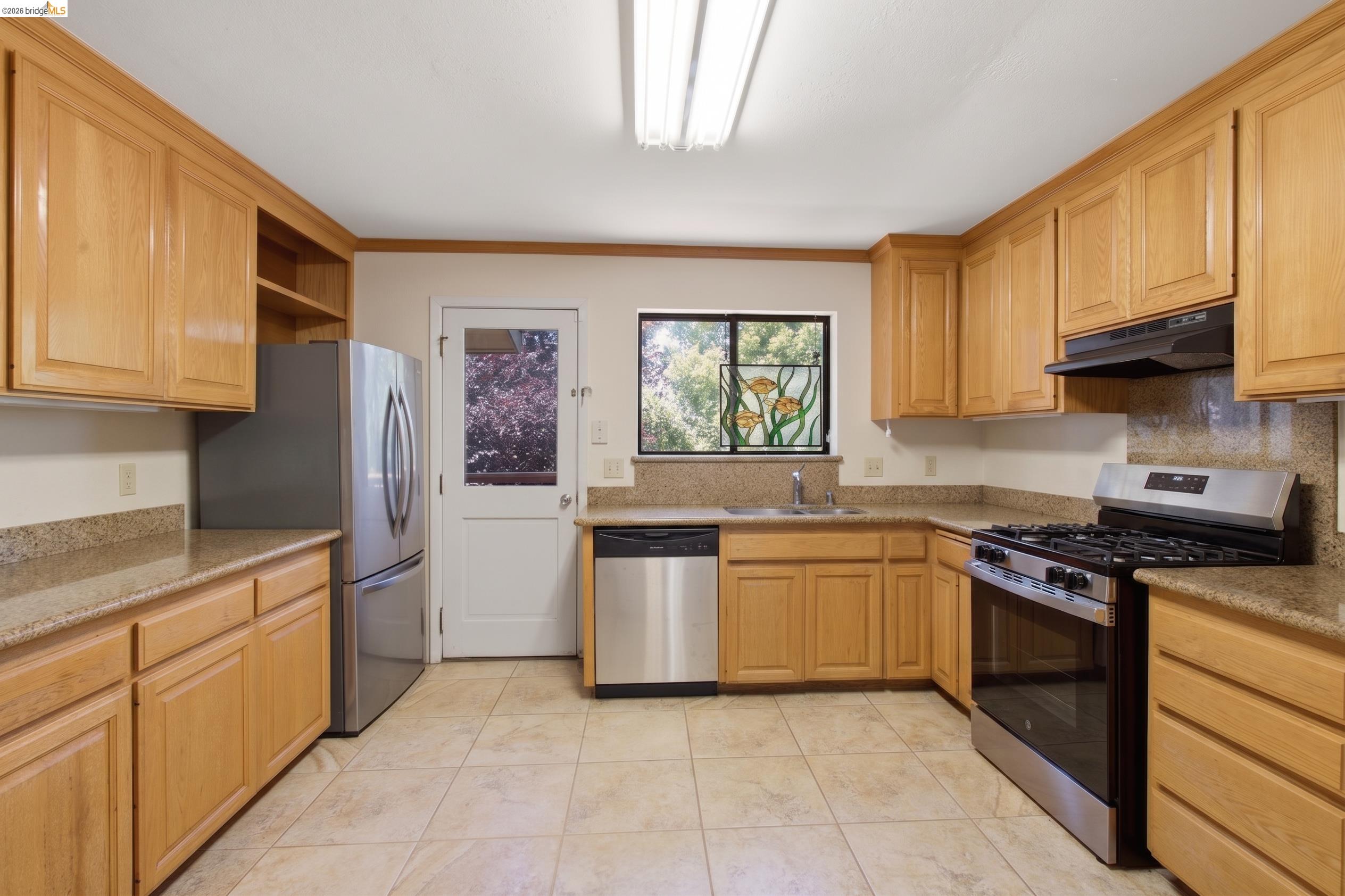 1118 Bush Avenue