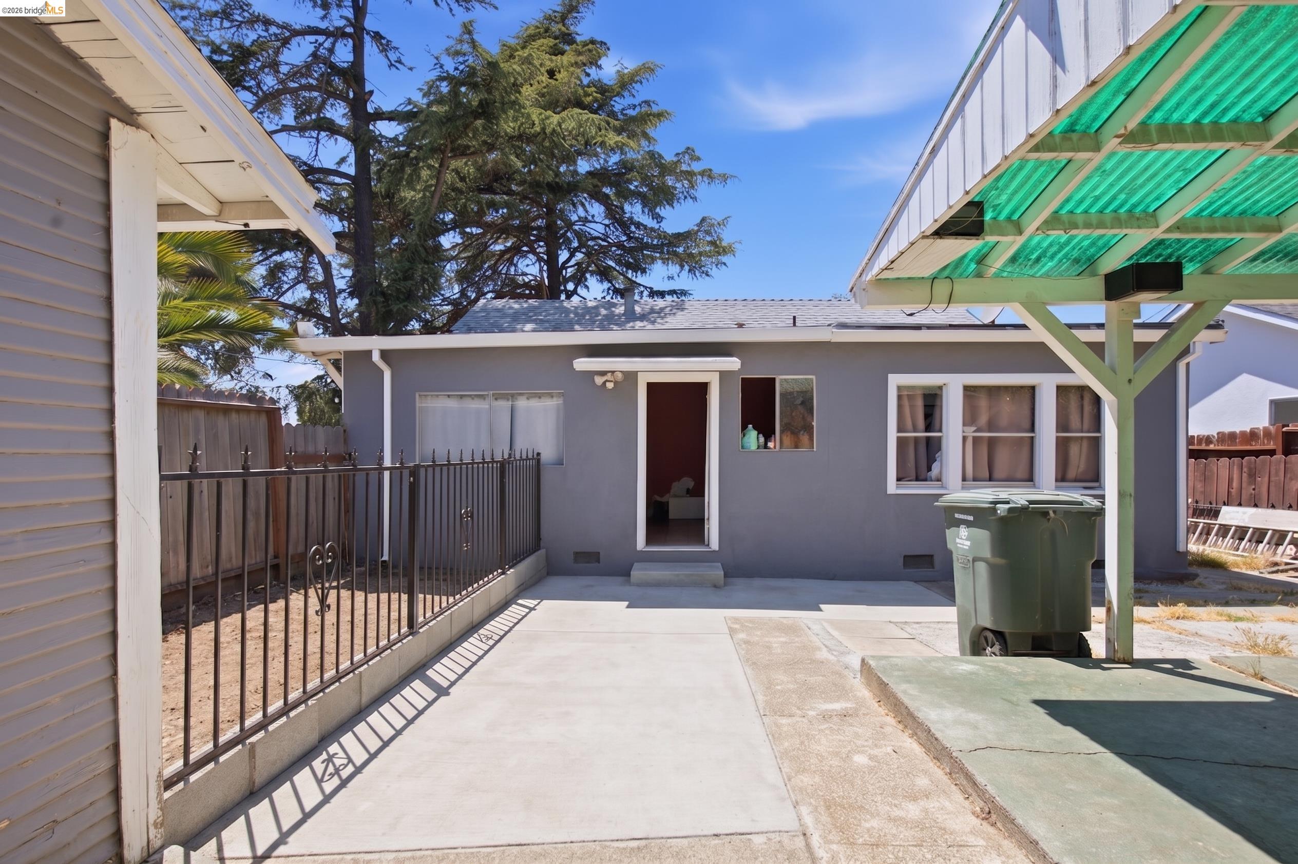 416 Maple Avenue