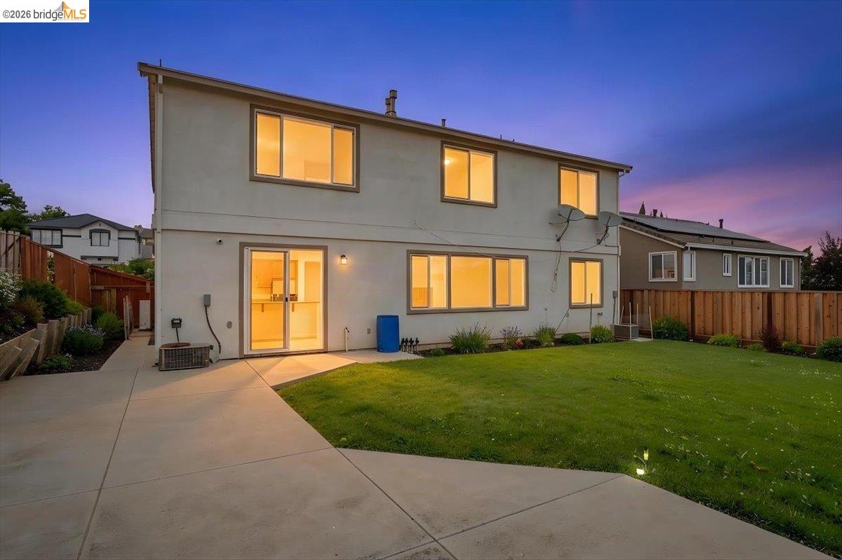 3915 Hummingbird Drive