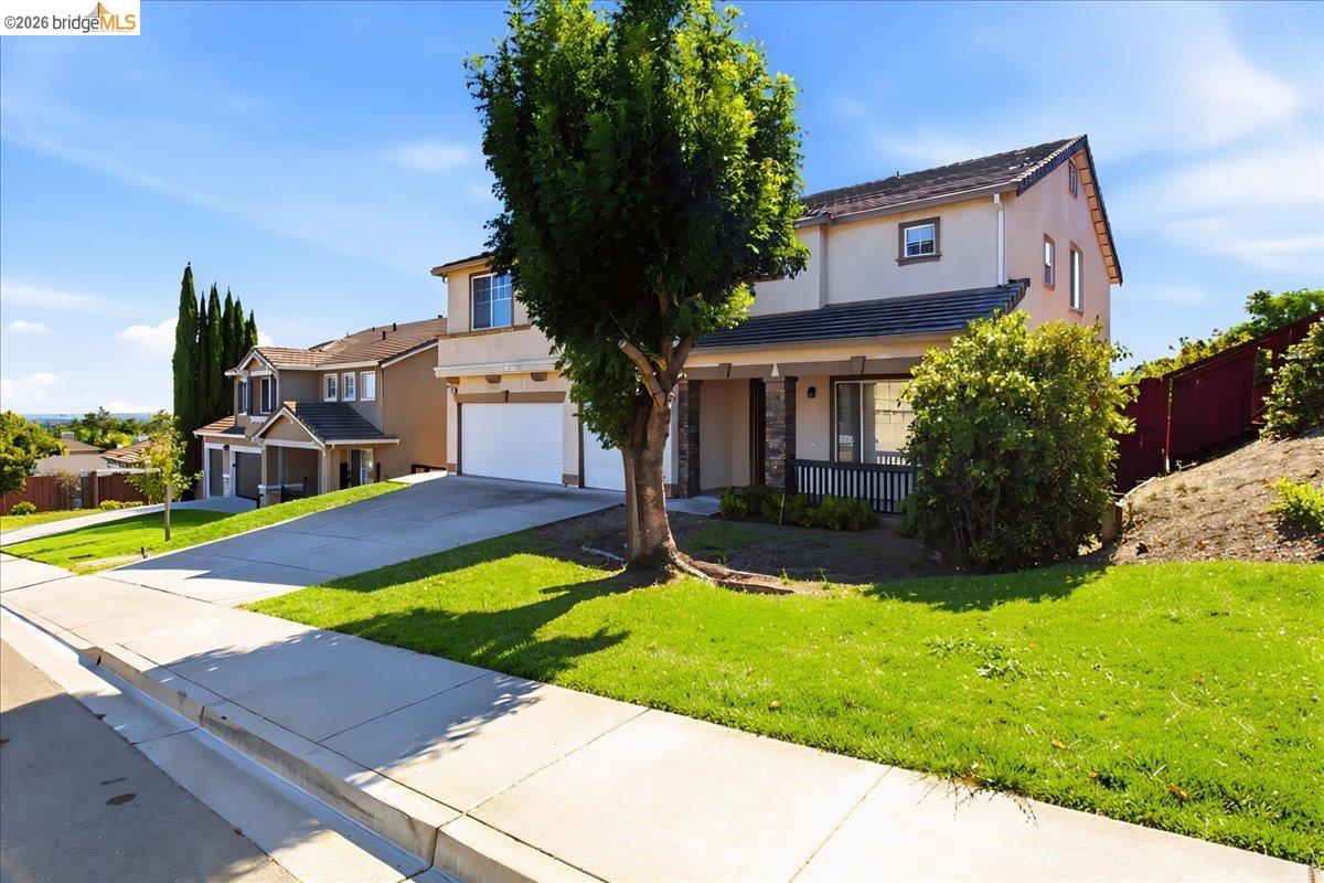 3915 Hummingbird Drive