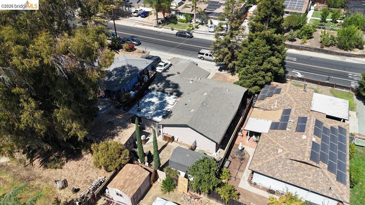 1118 Dainty Avenue