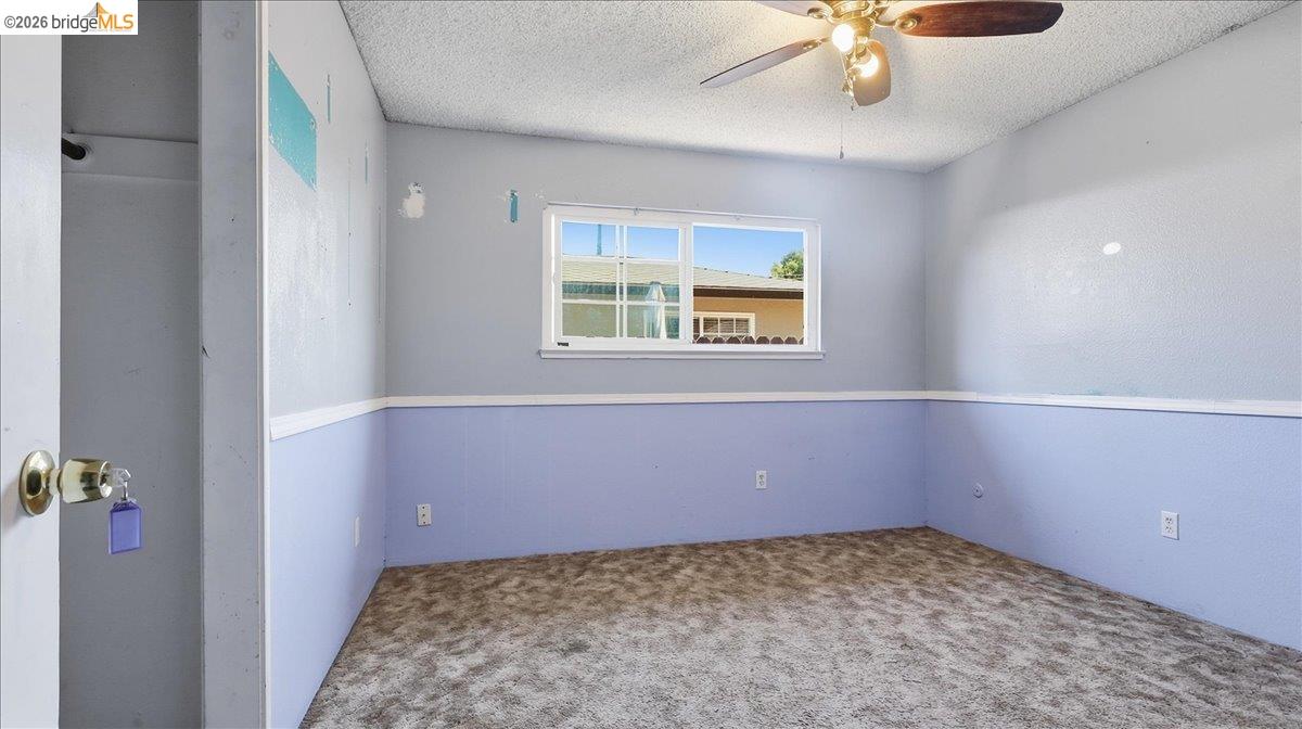 1118 Dainty Avenue