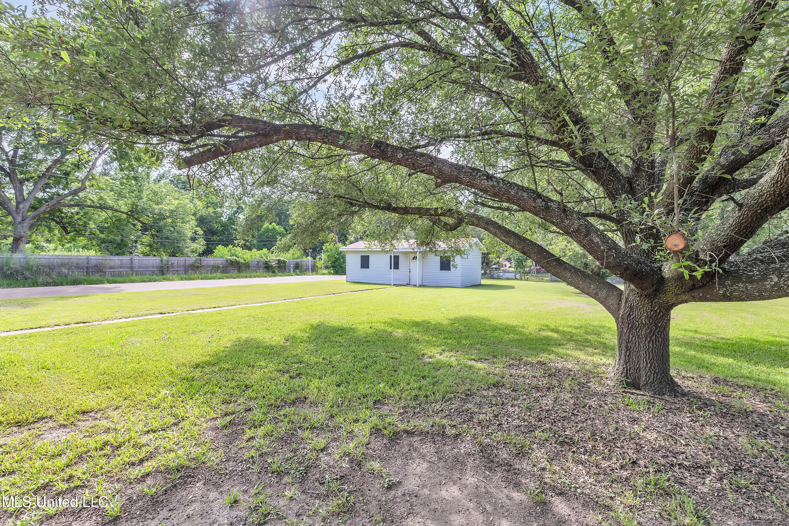 3305 Patterson Drive