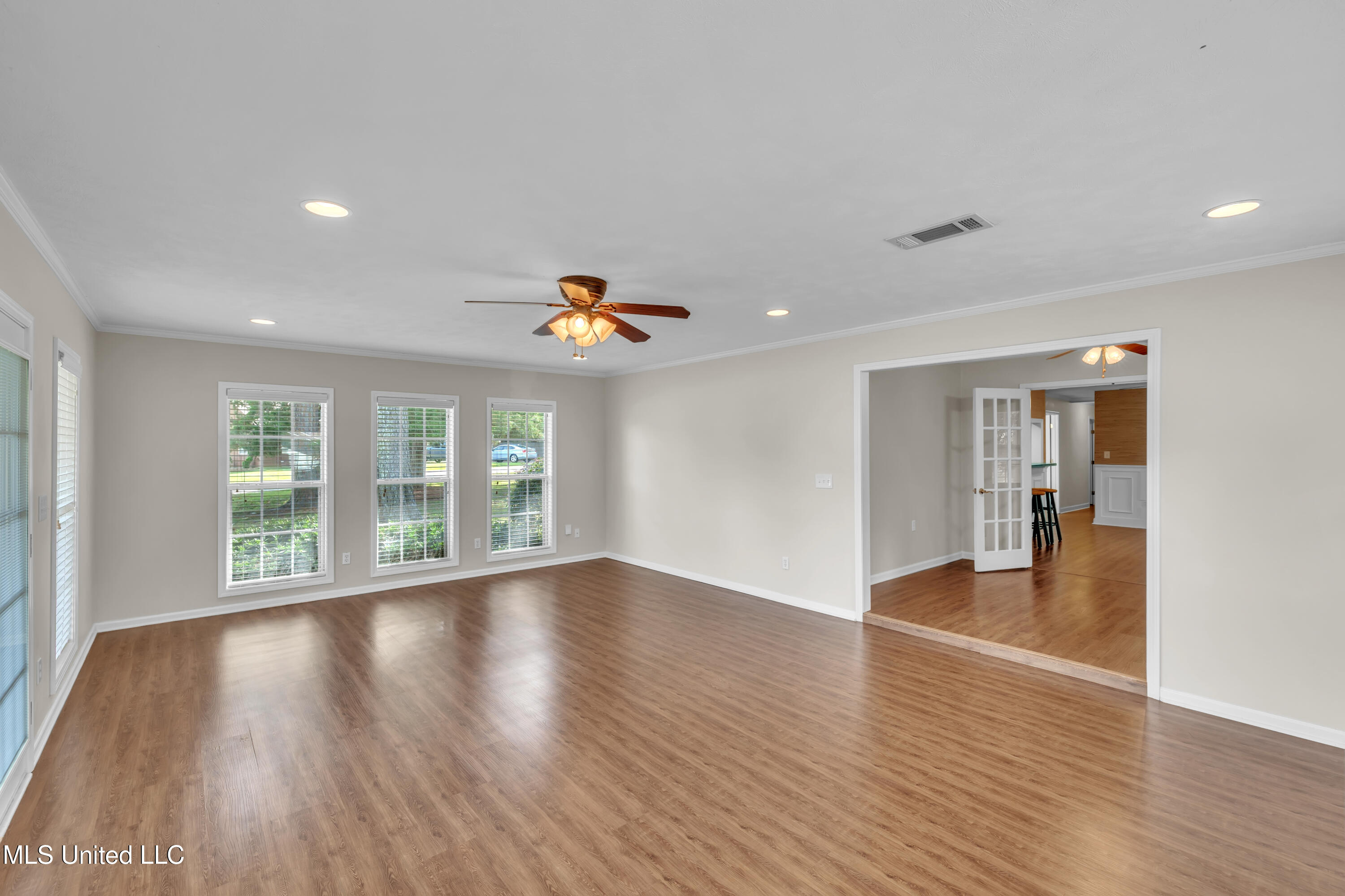 112 Channel Lane