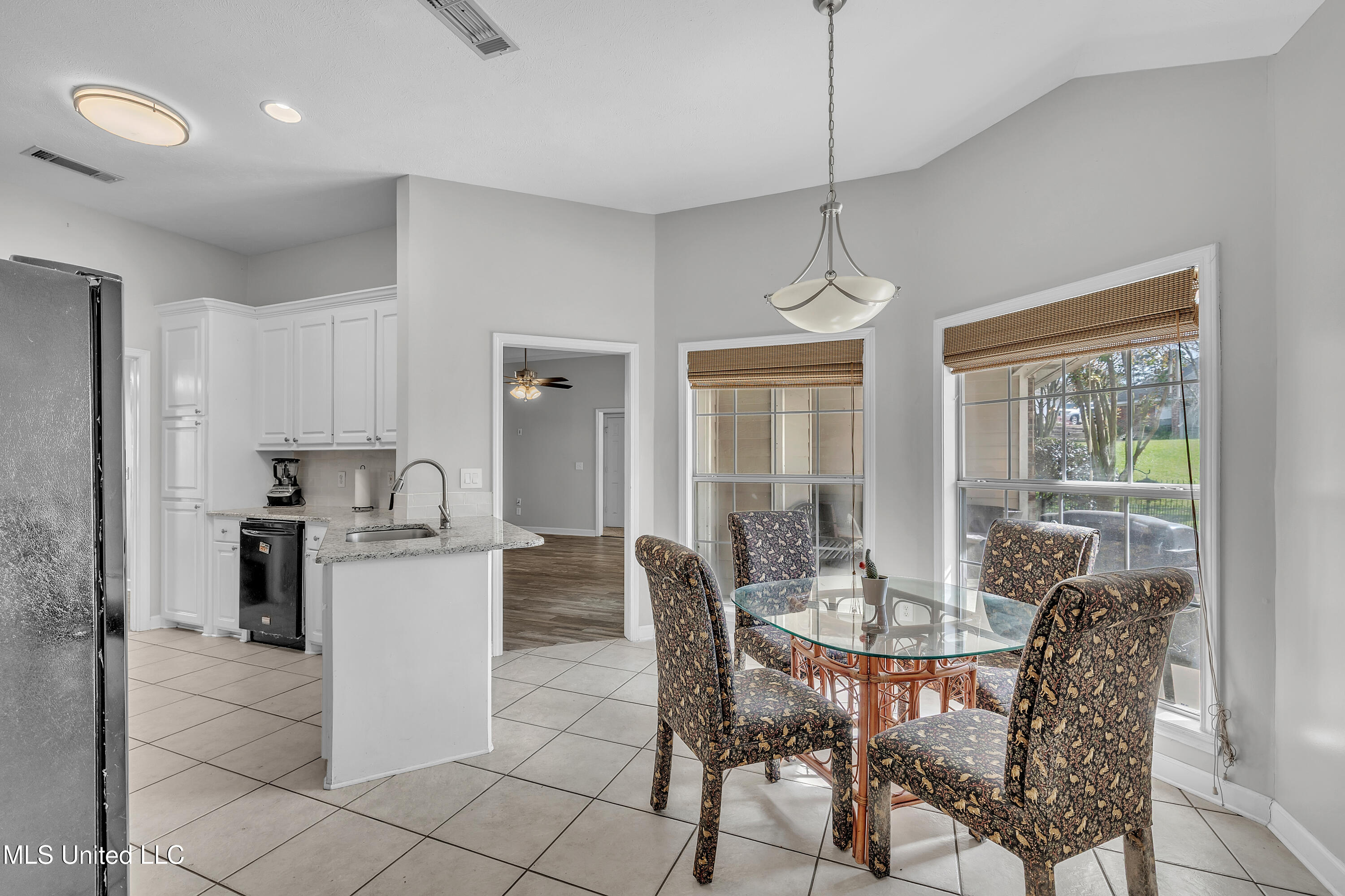 405 Overland Cove, Brandon