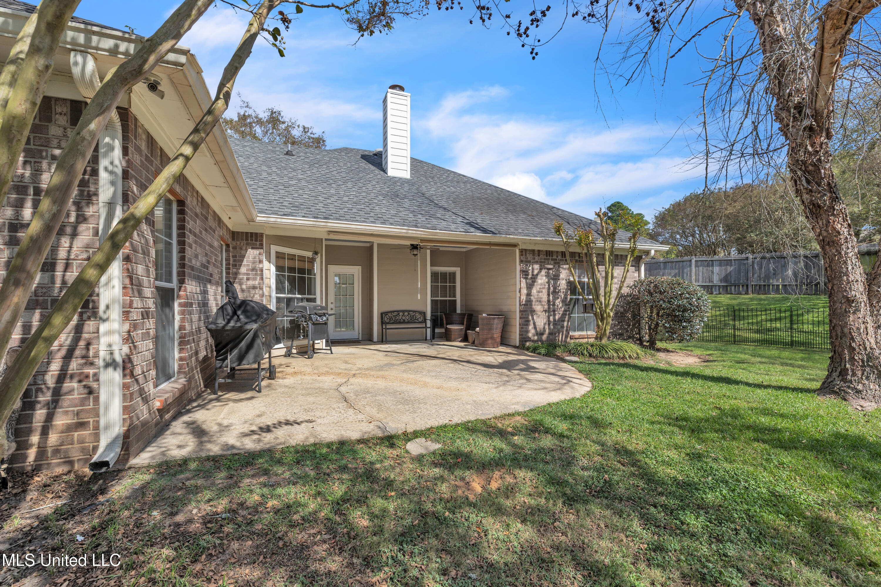 405 Overland Cove, Brandon