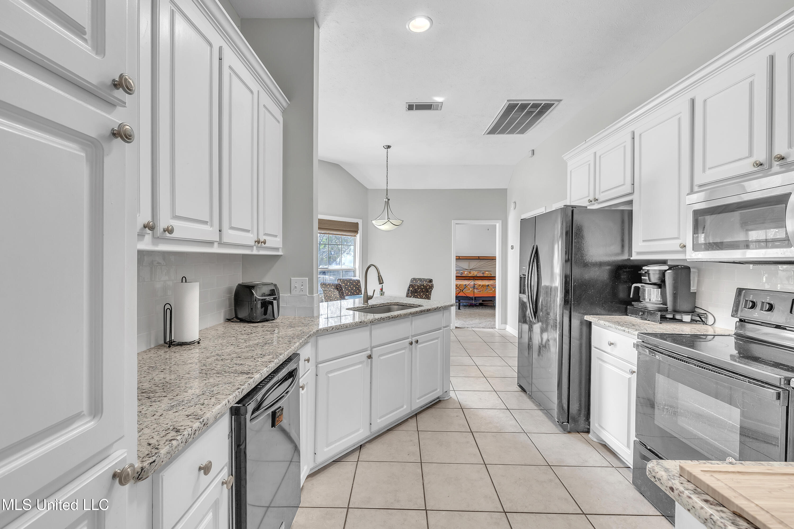 405 Overland Cove, Brandon