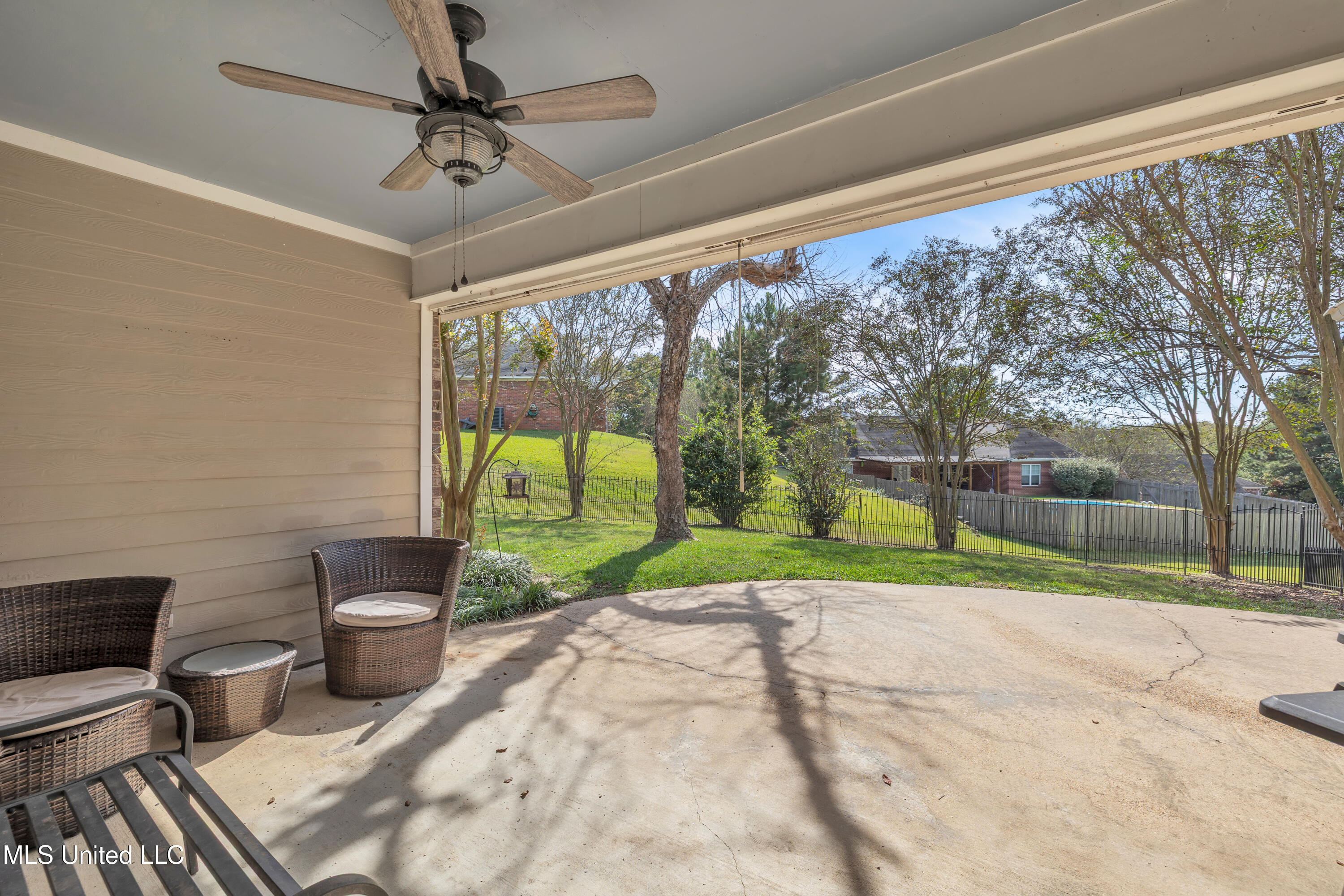 405 Overland Cove, Brandon